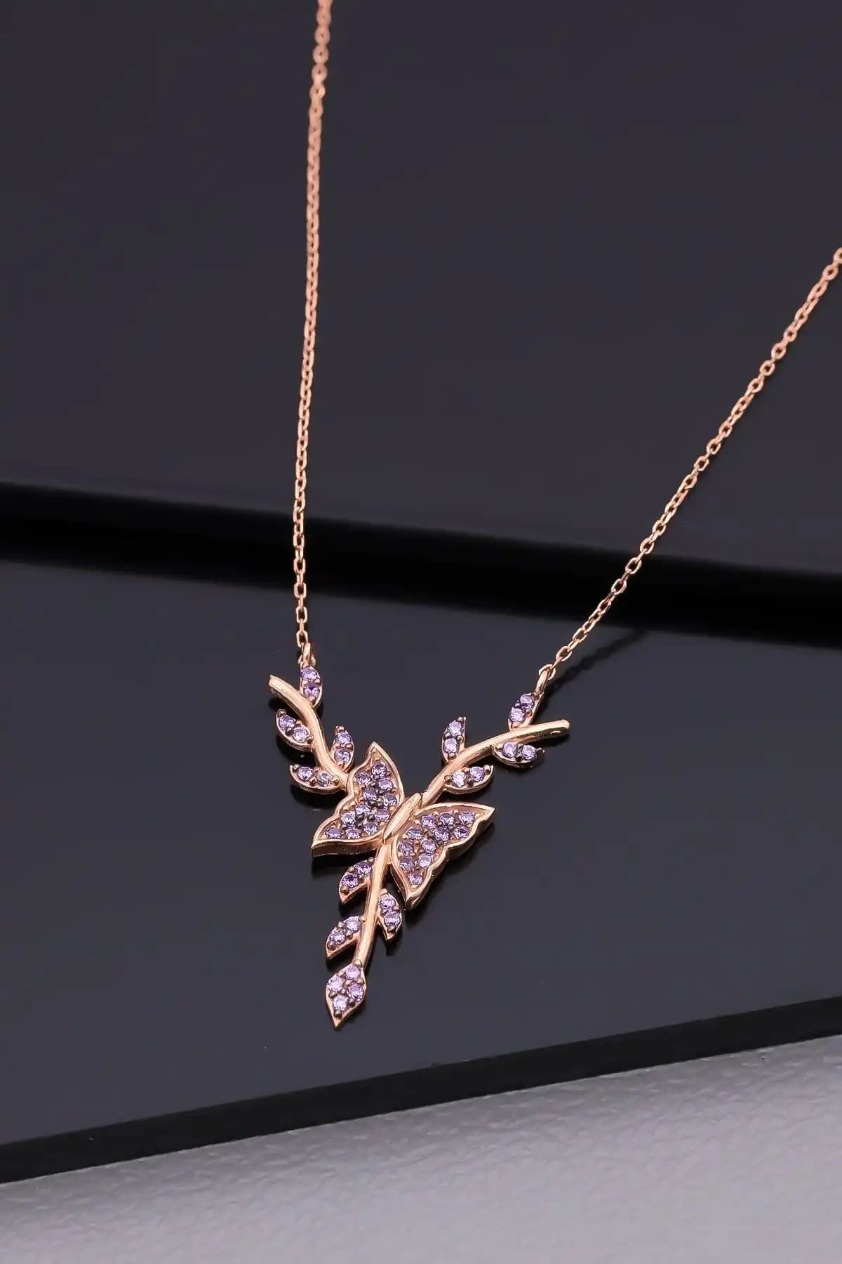 Gümüş Kolye Karşılaştırması: Lucente ve Miavi Silver Ürünlerinin Özellikleri 2