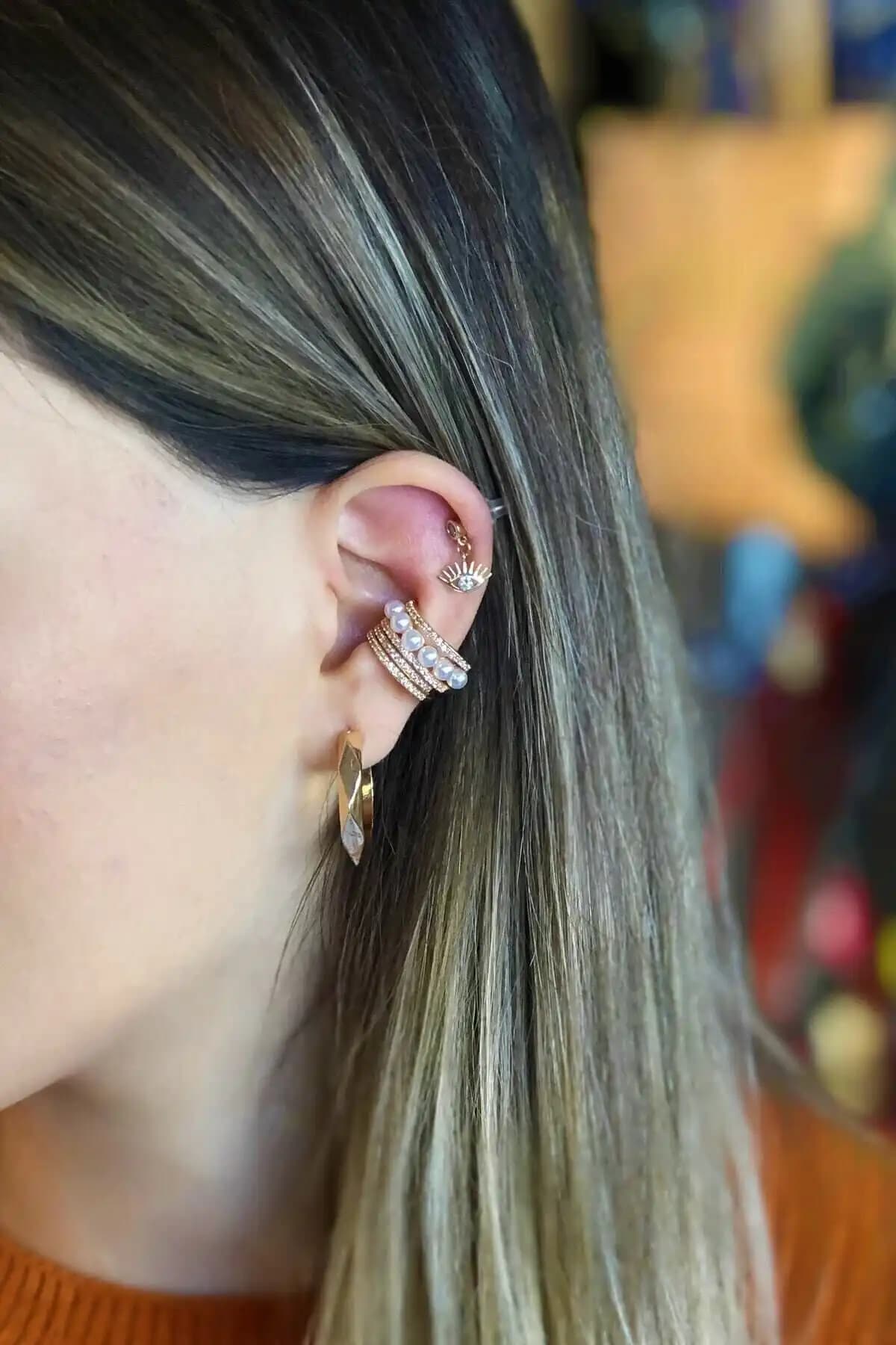 İnci Accessories Kadın Earcuf Sıkıştırma Çelik Zirkon Beyaz Taşlı Incili Küpe