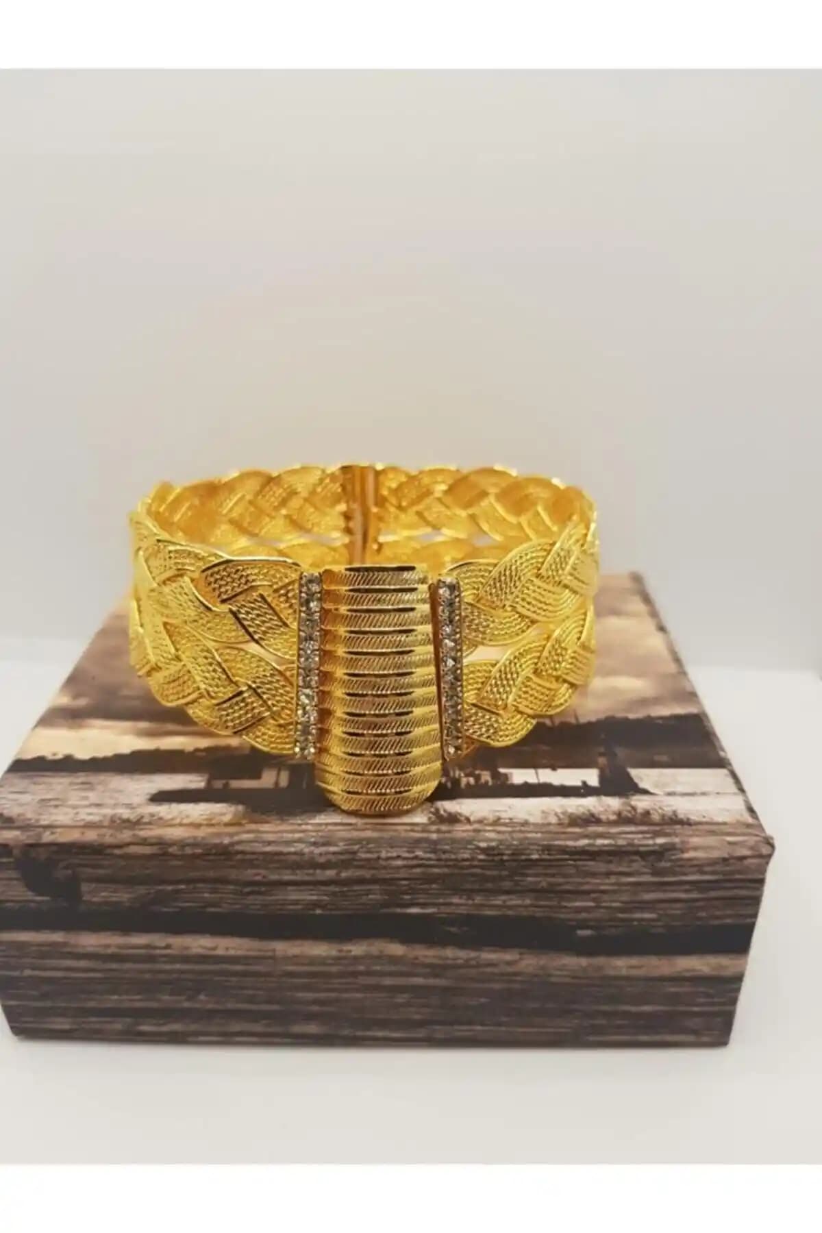 İste Gelsin 24 Ayar Altın Kaplama Örgü Model Kelepçe Bilezik Detayları ve Özellikleri