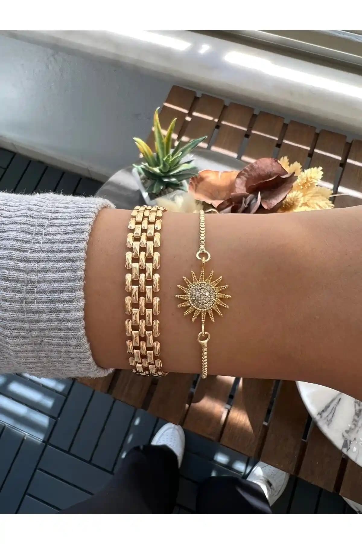 Jack Ferrero ve KBC STORE Olympea Bileklik Setleri Karşılaştırması