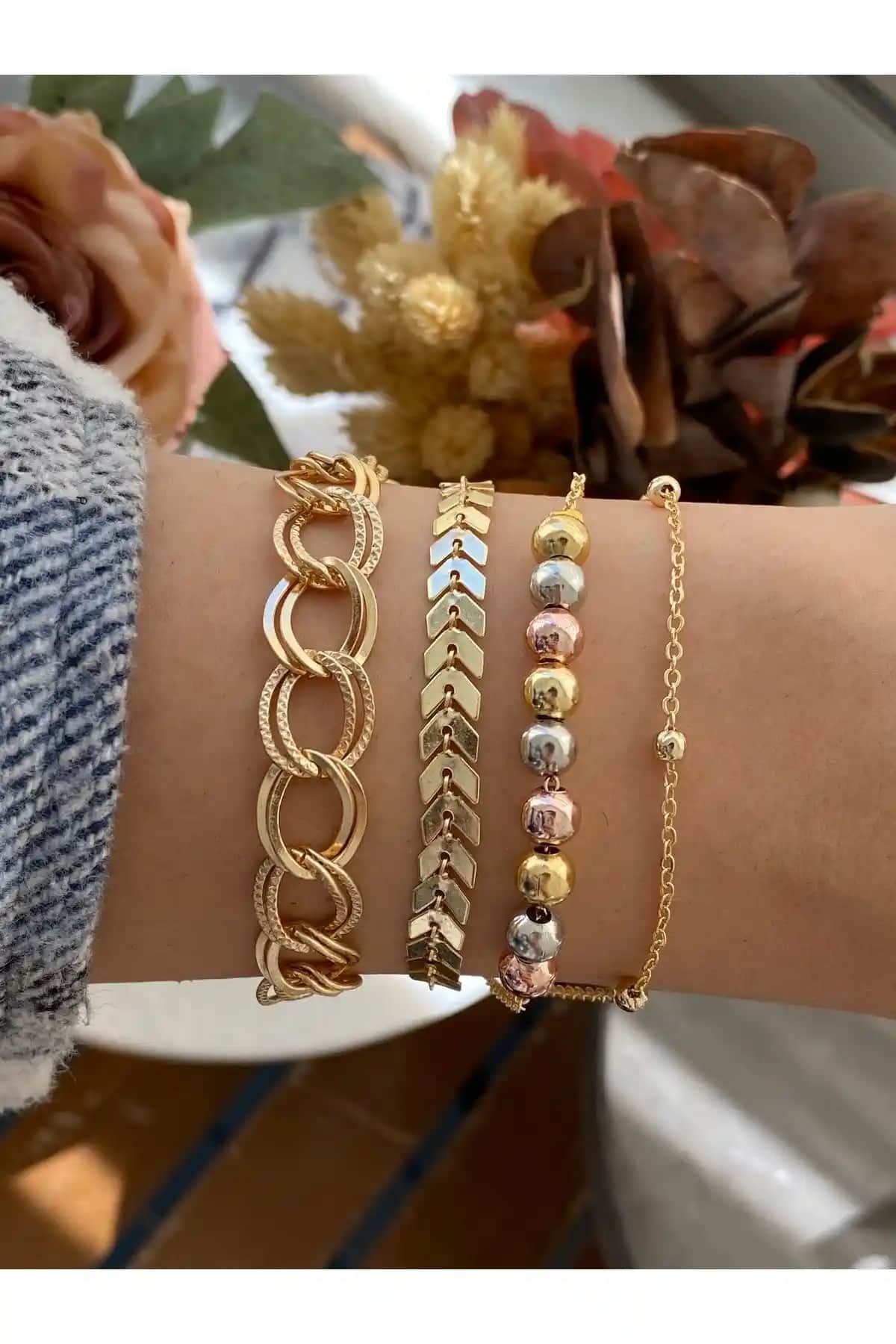 Jenny Daphne Kadın Bileklik Seti: Şık ve Dayanıklı Pirinç Aksesuar Koleksiyonu