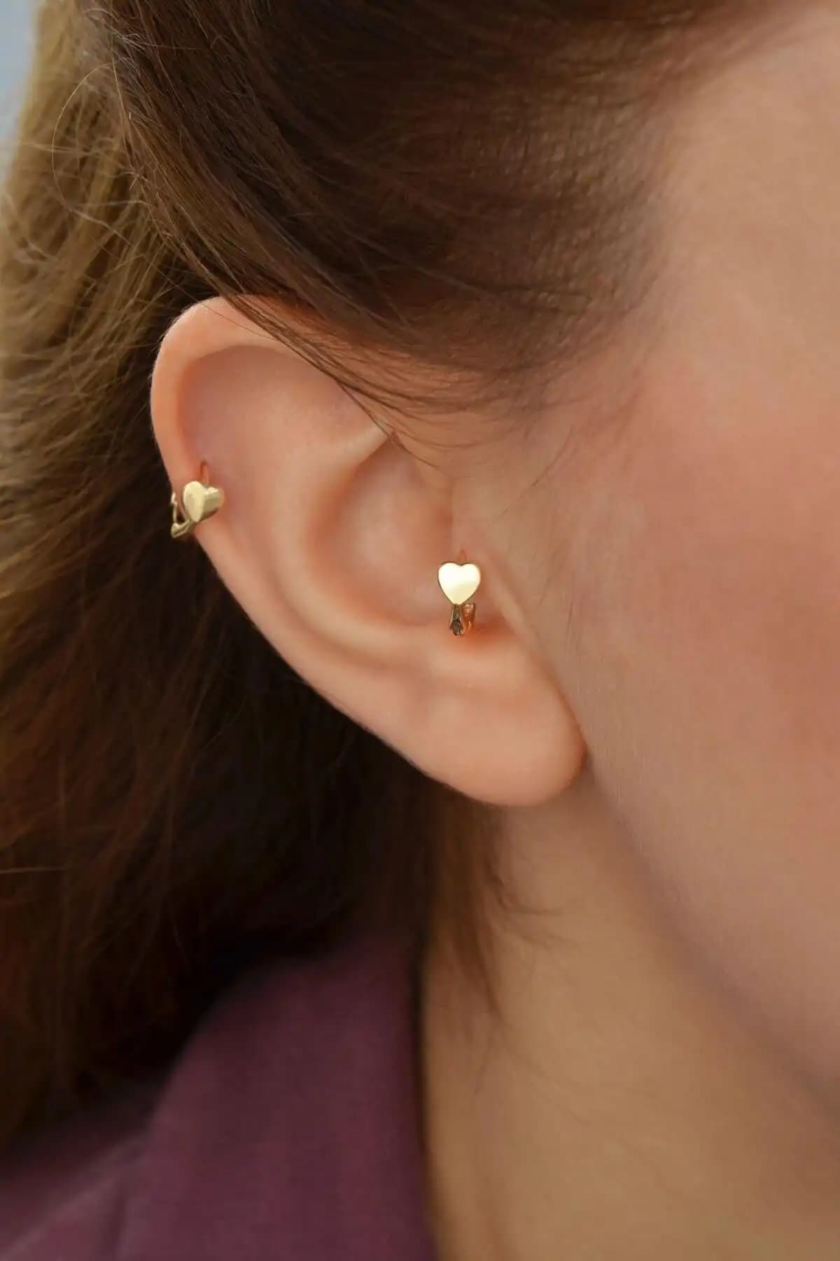 Kalp Şeklinde Helix ve Tragus Küpesi Estetik ve Dayanıklı Tasarım