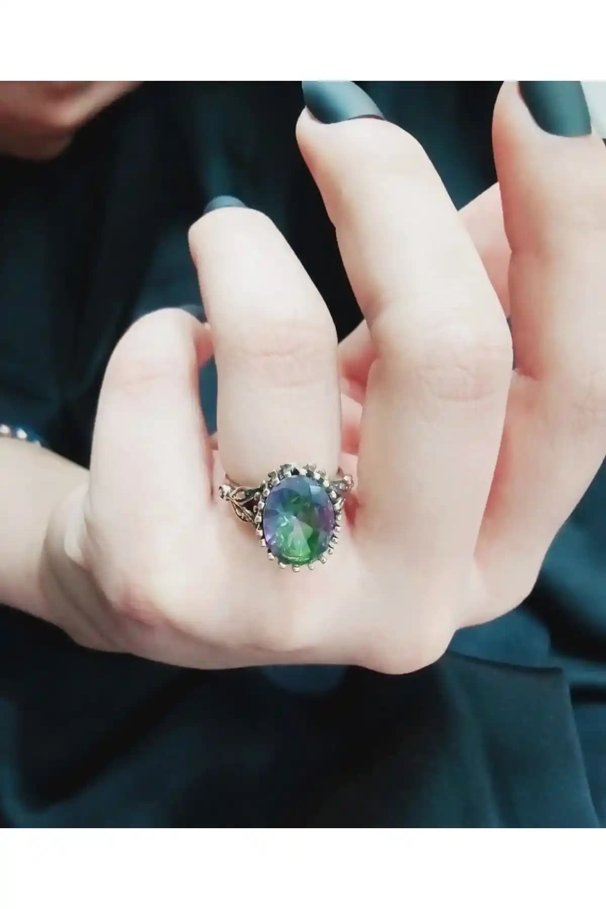 Kapris Concept Mistik Topaz Doğal Taş Antiallerjik Bakır Yüzük: Şık ve Dayanıklı Takı Seçeneği