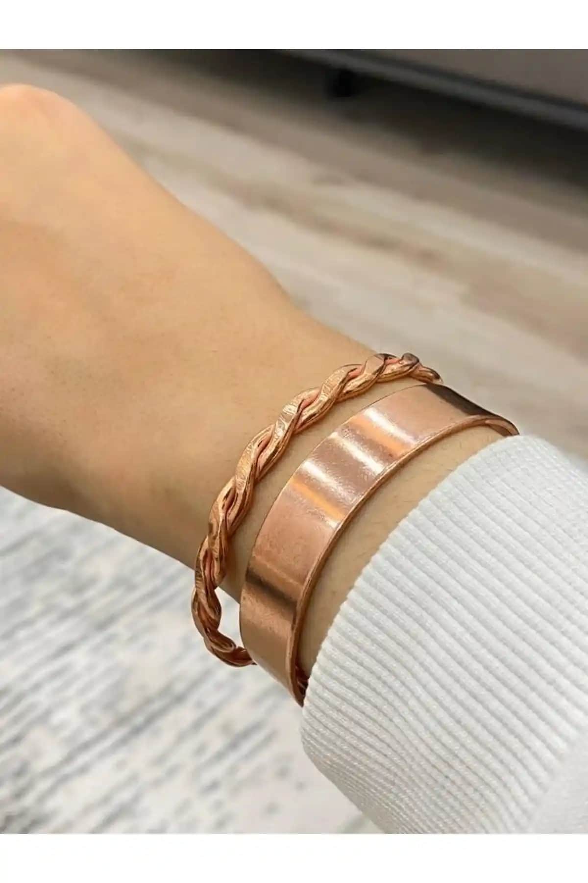 KAVELE 2 Li Set ve KEHRİBAREVİ EREĞLİ Bakır Bilekliklerinin Karşılaştırması