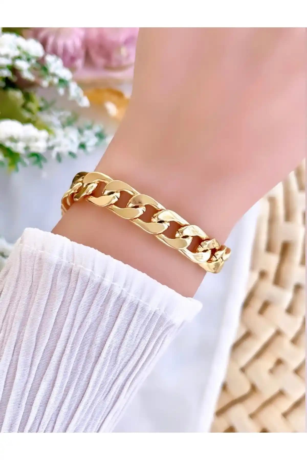 KBC STORE London Eye Bileklik: Şıklık ve Dayanıklılığı Bir Arada Sunan Modern Takı