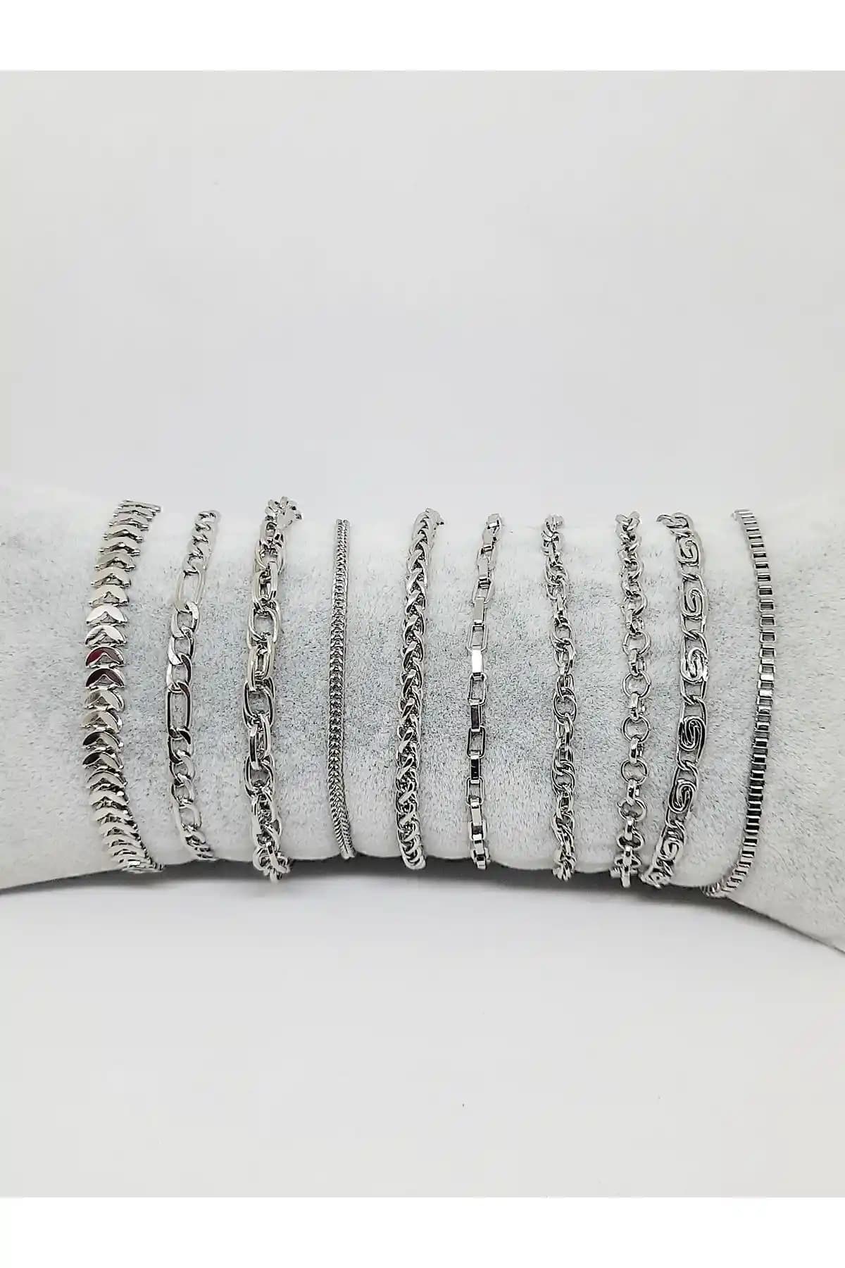 Kusakli 10'lu Gü<müş> Renk Zincir Bileklik Seti Şıklık ve Dayanıklılık Sunar