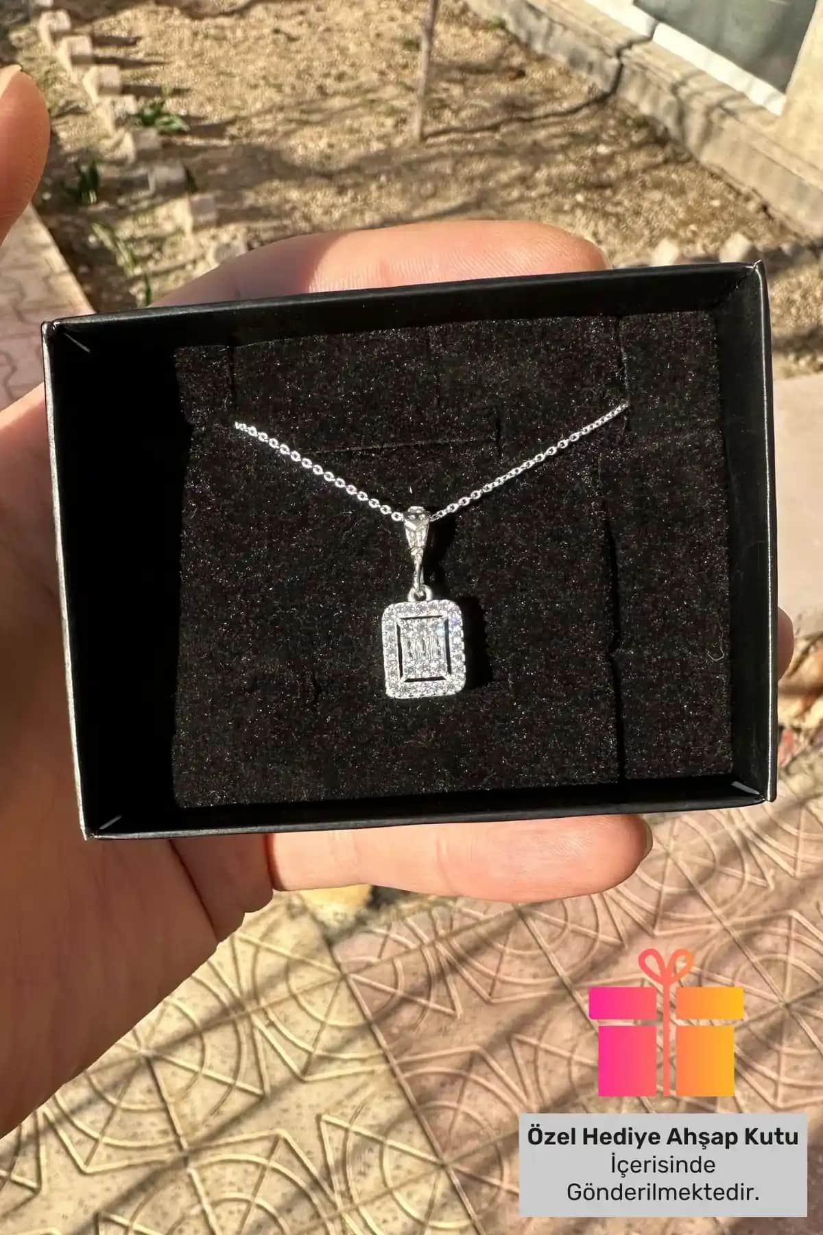 Lucente Jewelry ve Söğütlü Silver Gümüş Kolye Karşılaştırması: Tasarım ve Kalite Analizi