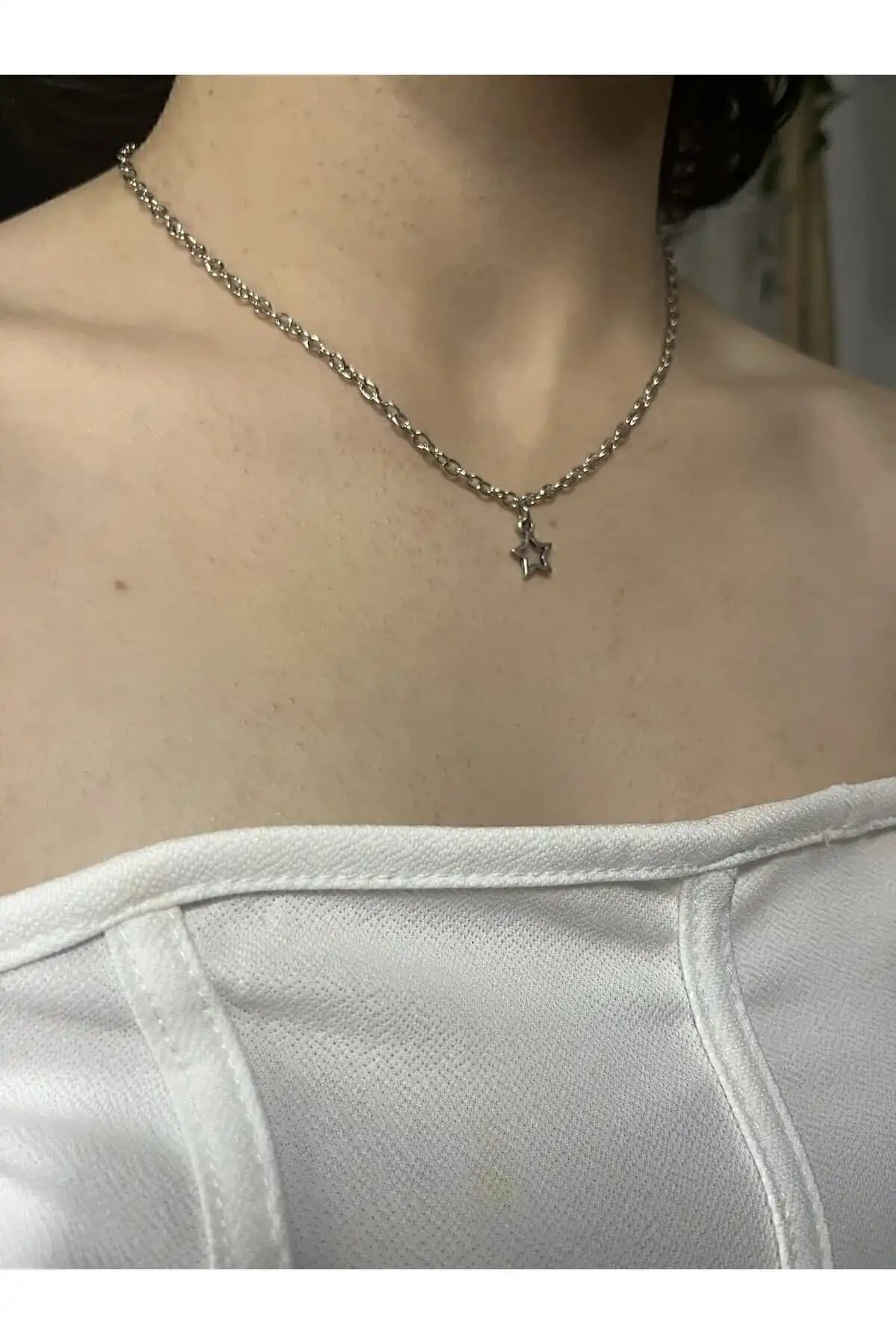 Lullaby Vintage Y2k Goth Zincir Kolye: Modern ve Enerjik Stil İçin Şık Bir Aksesuar