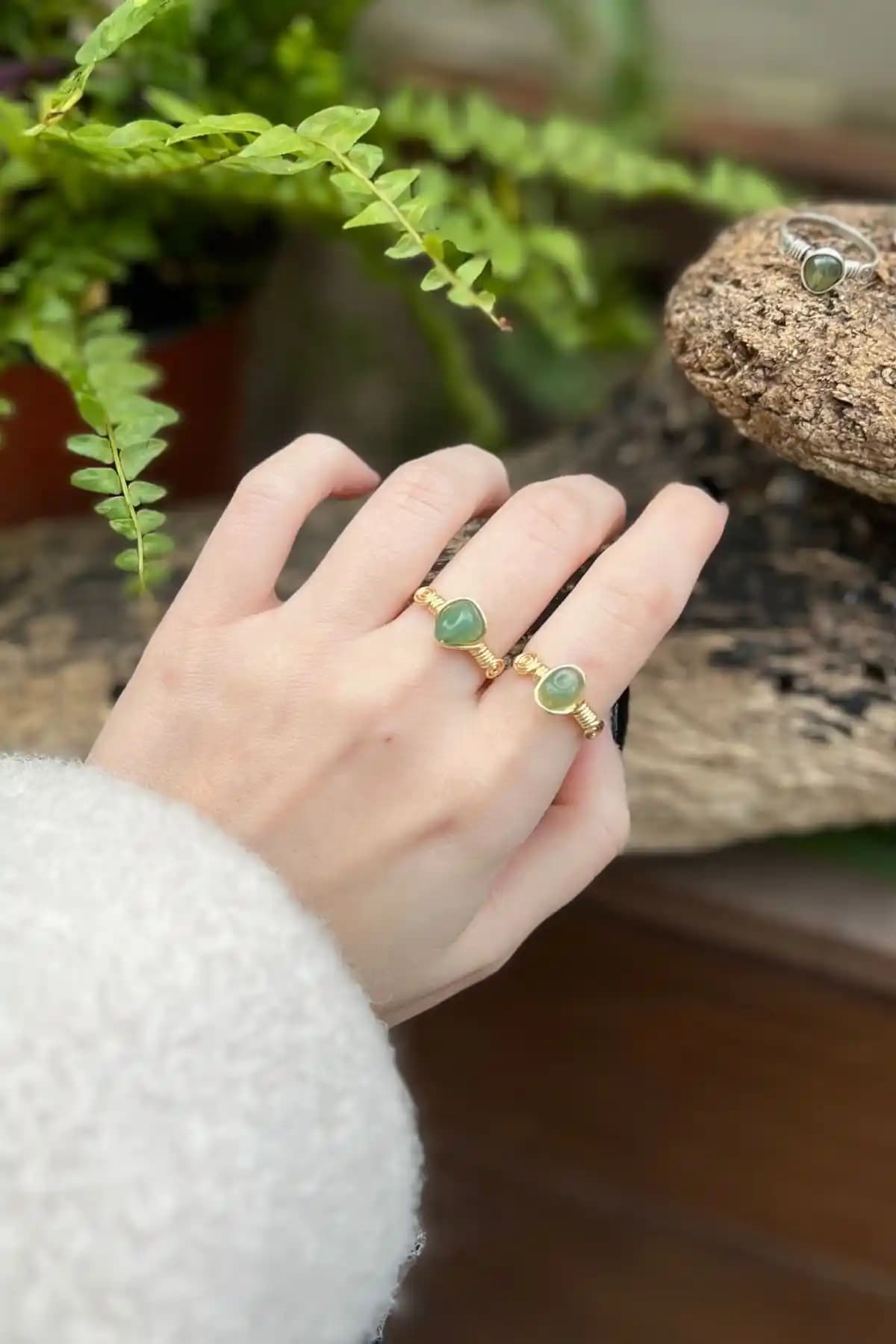 LunaStone Yeşil Akik Doğal Taşlı El Yapımı Ayarlanabilir Yüzük: Zarafet ve Doğallığın Buluşması