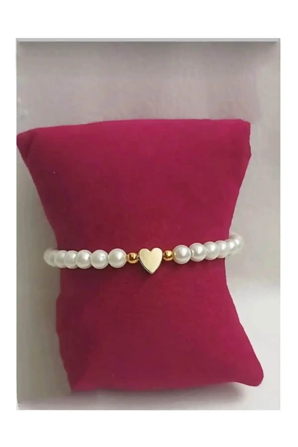 Monalisa Toka Kadın İnci Kalp Bileklik: Zarif ve Şık Tasarım ile Günlük ve Davet Kombinleri