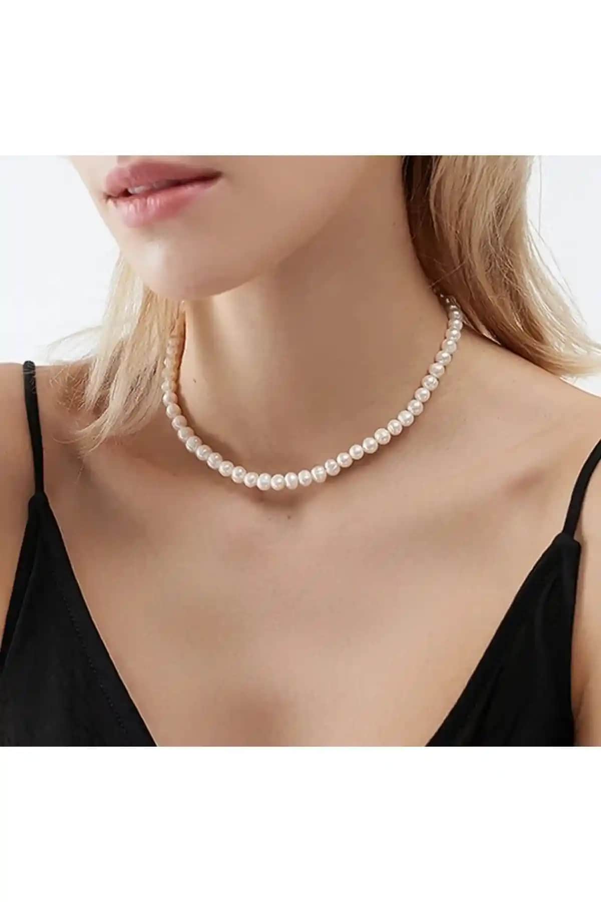 Monalisatoka Kadın İnci Kolye: Zarif ve Şık Tasarımıyla Her Tarza Uygun Aksesuar