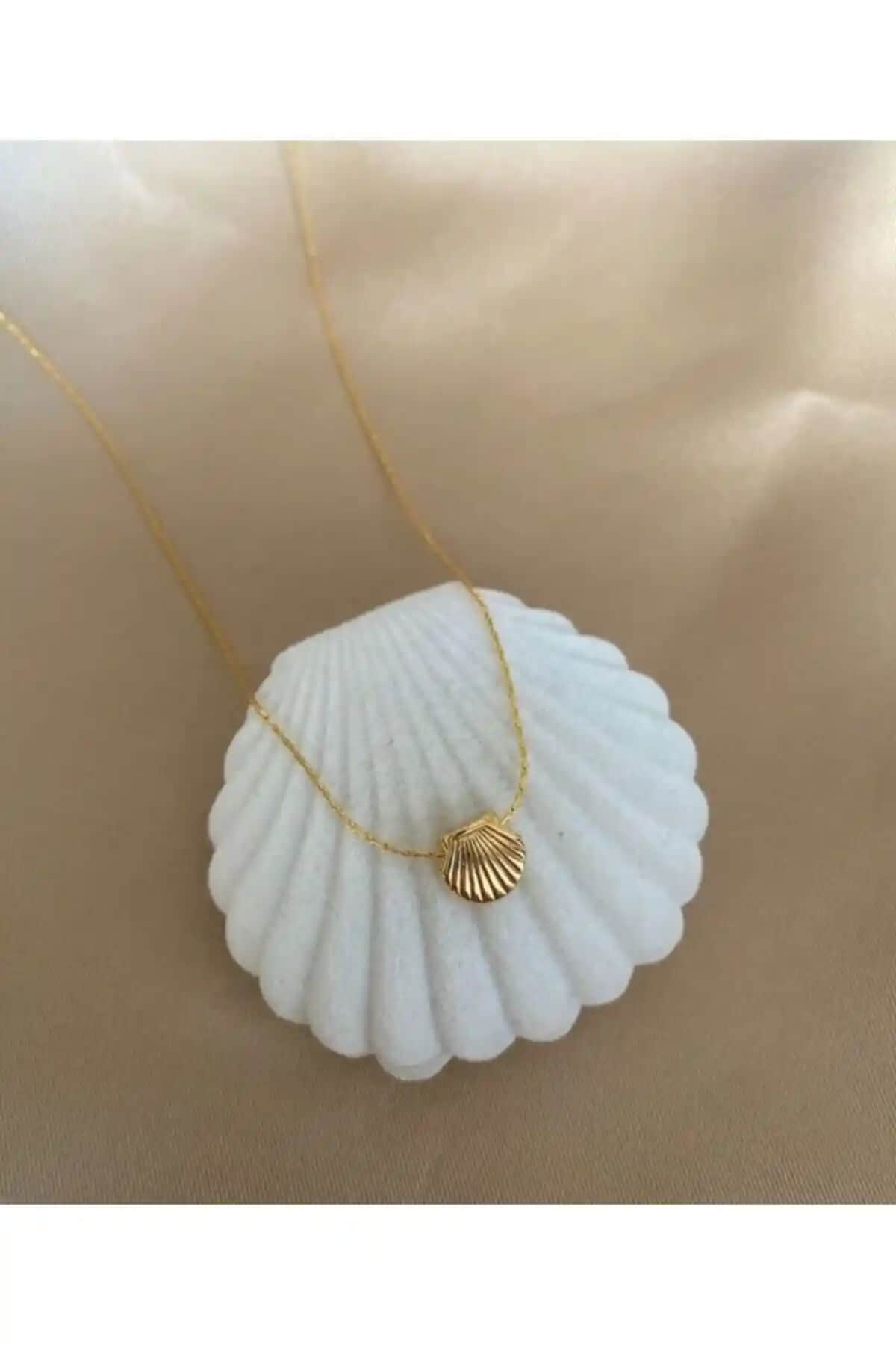 NurCollection ve Suerte Accessories Kadın Kolye Karşılaştırması: Tasarım, Malzeme ve Kullanım Özellikleri