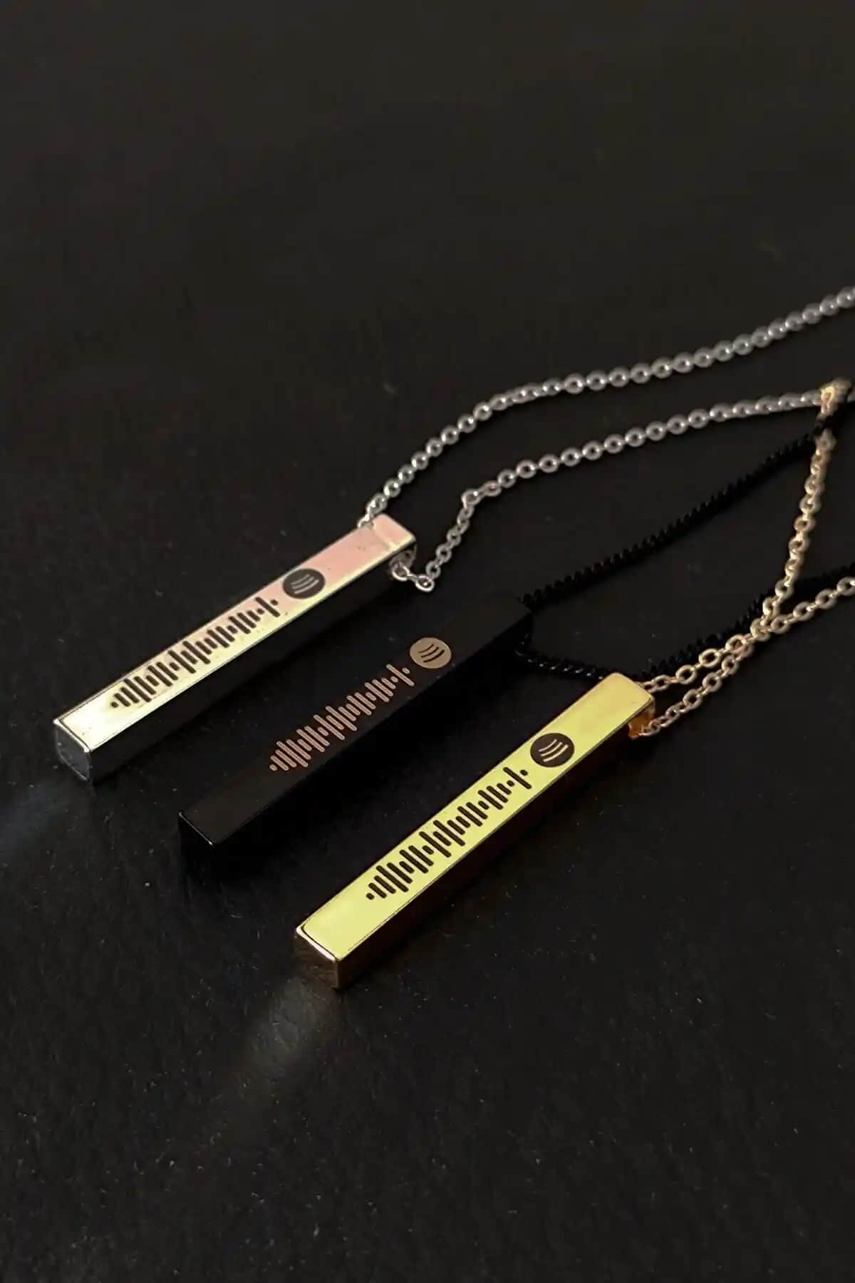 OshoLife Siyah Renk Spotify Kodlu Unisex Bijuteri Çubuk Bar Kolye İncelemesi ve Kullanıcı Yorumları