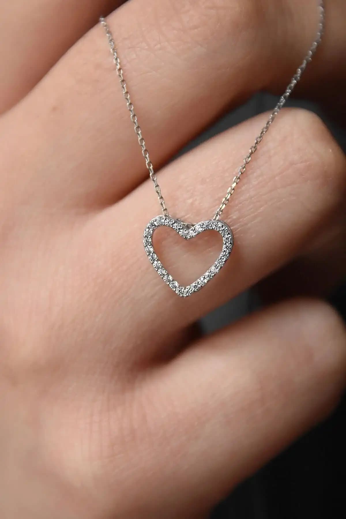 Papatya Silver ve Söğütlü Silver Kalp Kolye Karşılaştırması: Hangi Model Sizin İçin Uygun 1