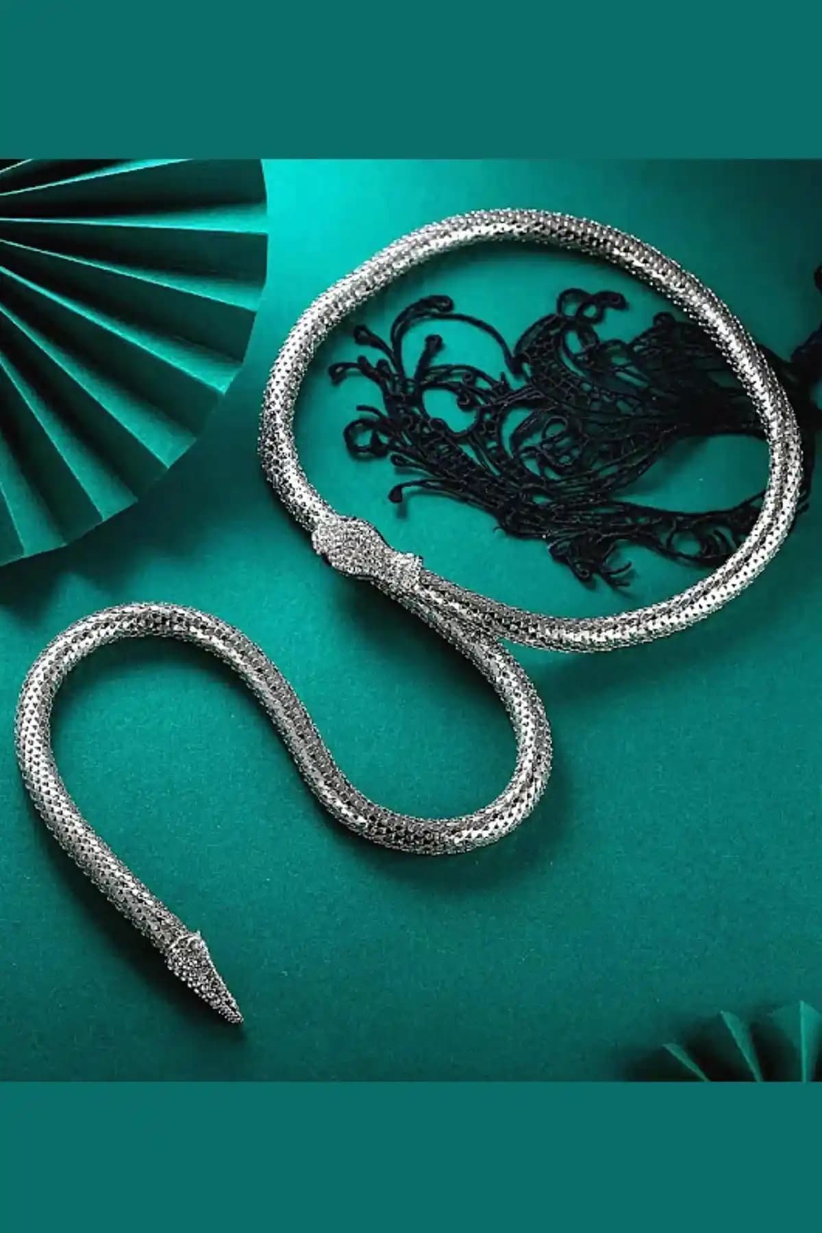 PETEK AKSESUAR Taşlı Yılan Detaylı Uzun Gümüş Kolye Modern ve Şık Tasarım