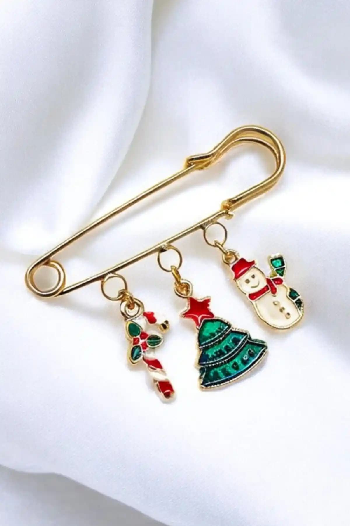 Petek Aksesuar Yılbaşı Temalı Iğnelik Broşu Modern ve Şık Dekorasyon Parçası