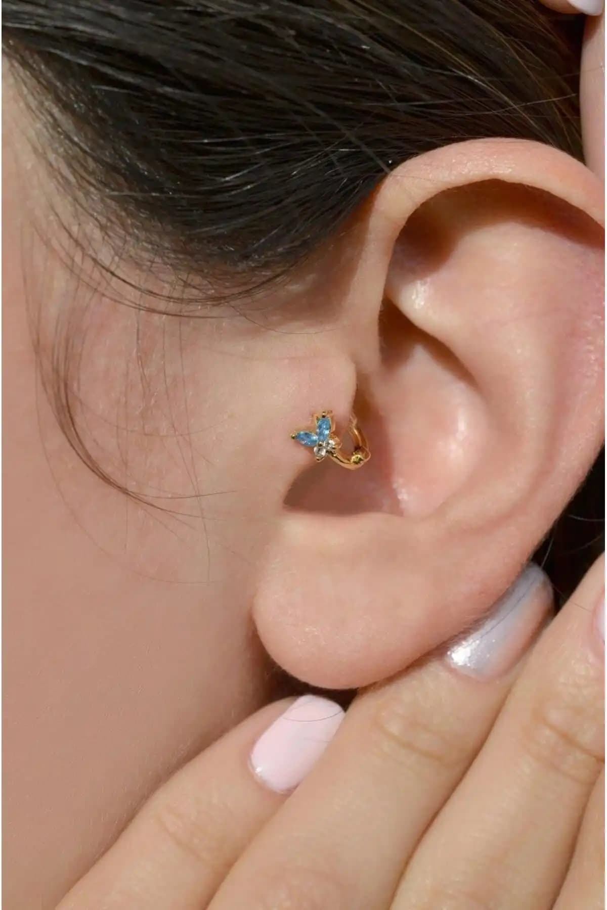 Sacce Kelebek Tragus Piercing Karşılaştırması: Malzeme, Boyut ve Kullanım Özellikleri 2