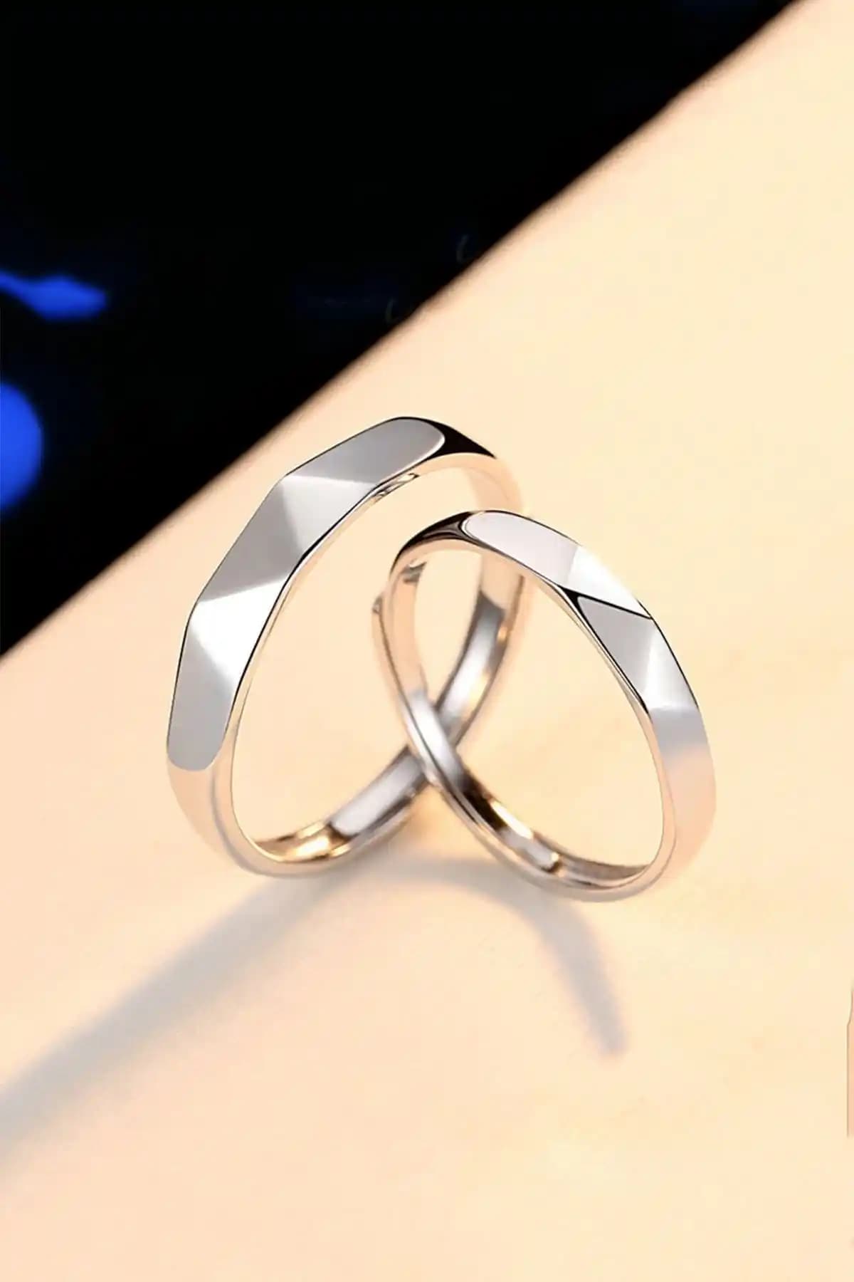 Sahira Jewelry Klasik Köşeli Gümüş Kaplama Ayarlanabilir Alyans Yüzük Özellikleri ve Kullanıcı Yorumları
