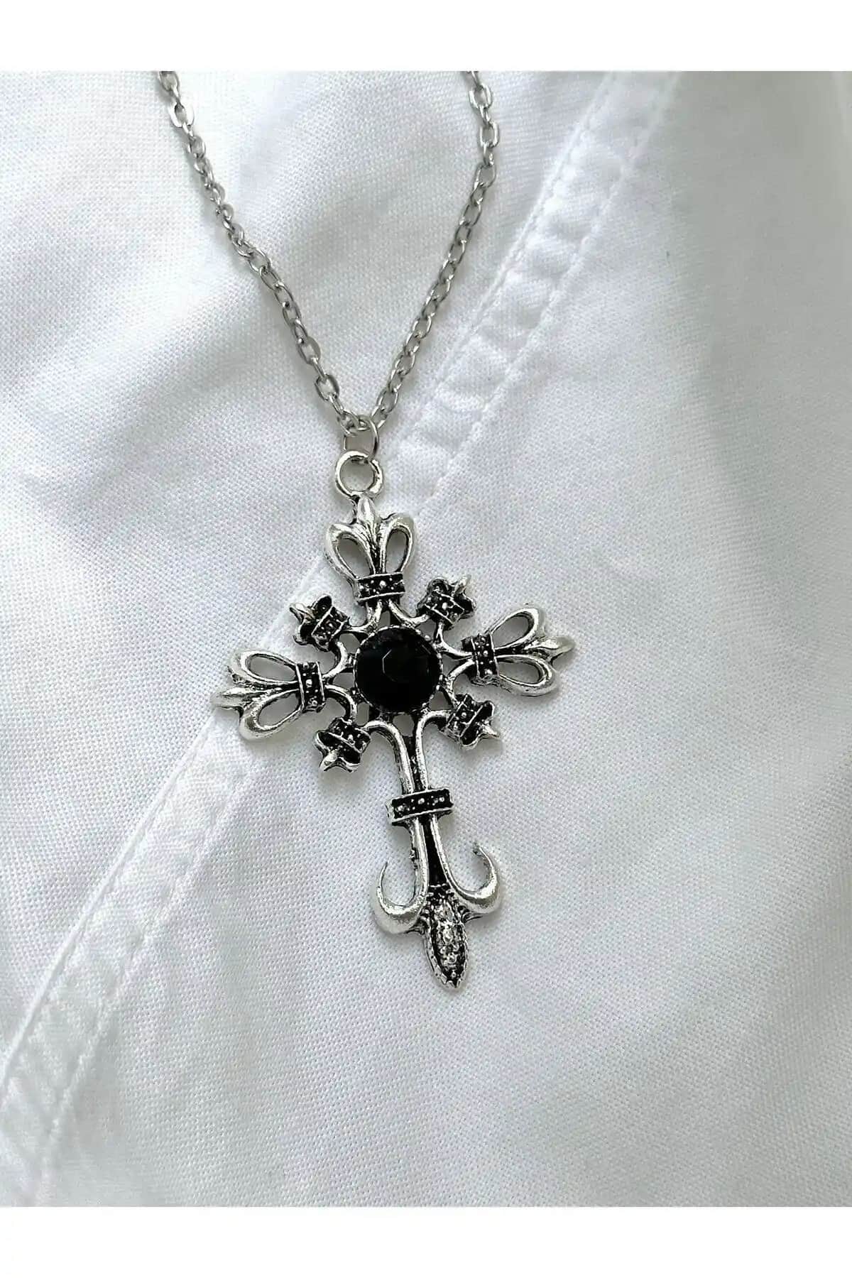 Sleyshop Taşlı Gotik Haç Anahtar Siyah Renk Gümüş Unisex Kolye Detaylı İnceleme