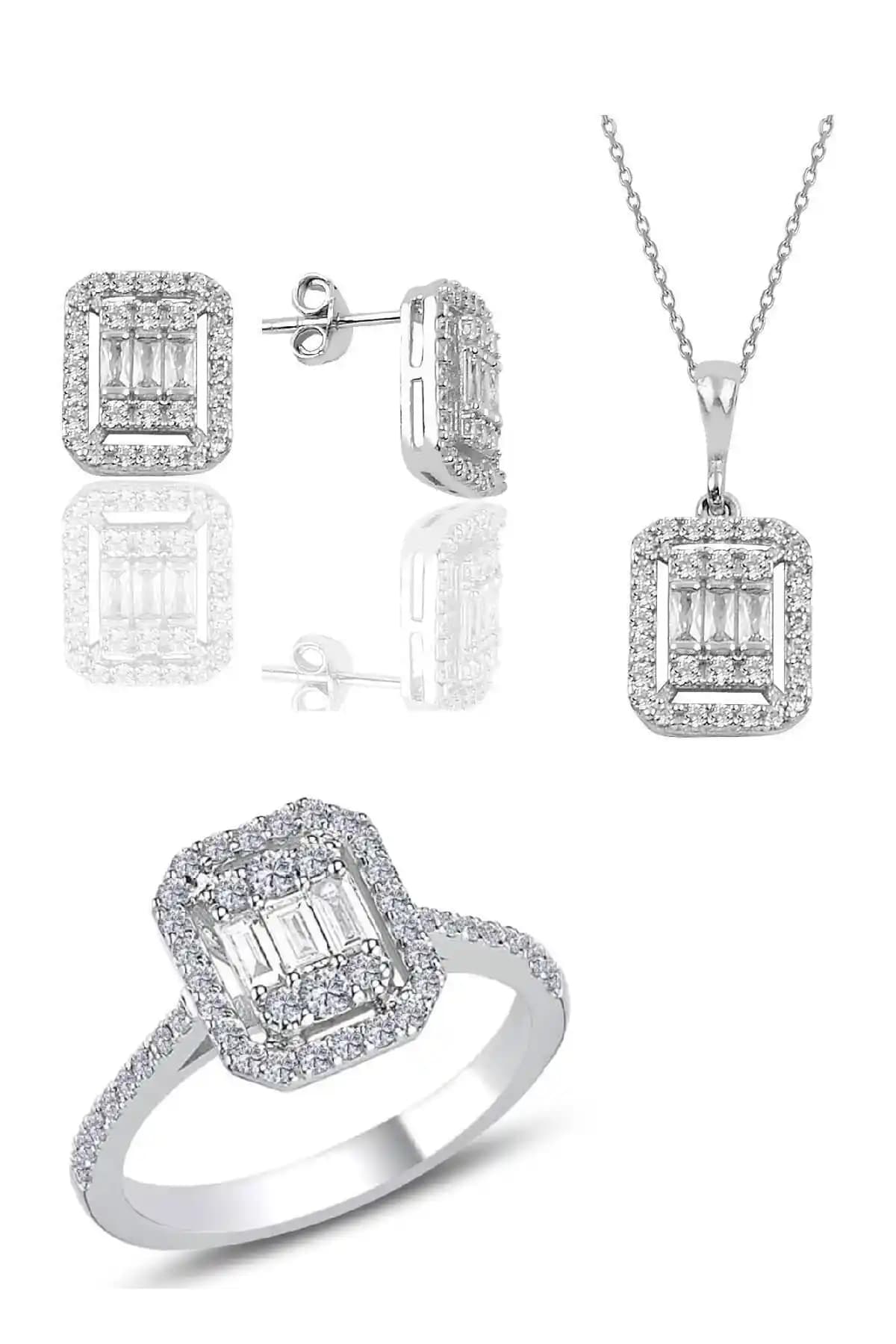 Söğütlü Silver Gümüş Baget Taşlı Üçlü Takı Seti Şıklık ve Zarafetin Modern Yansıması