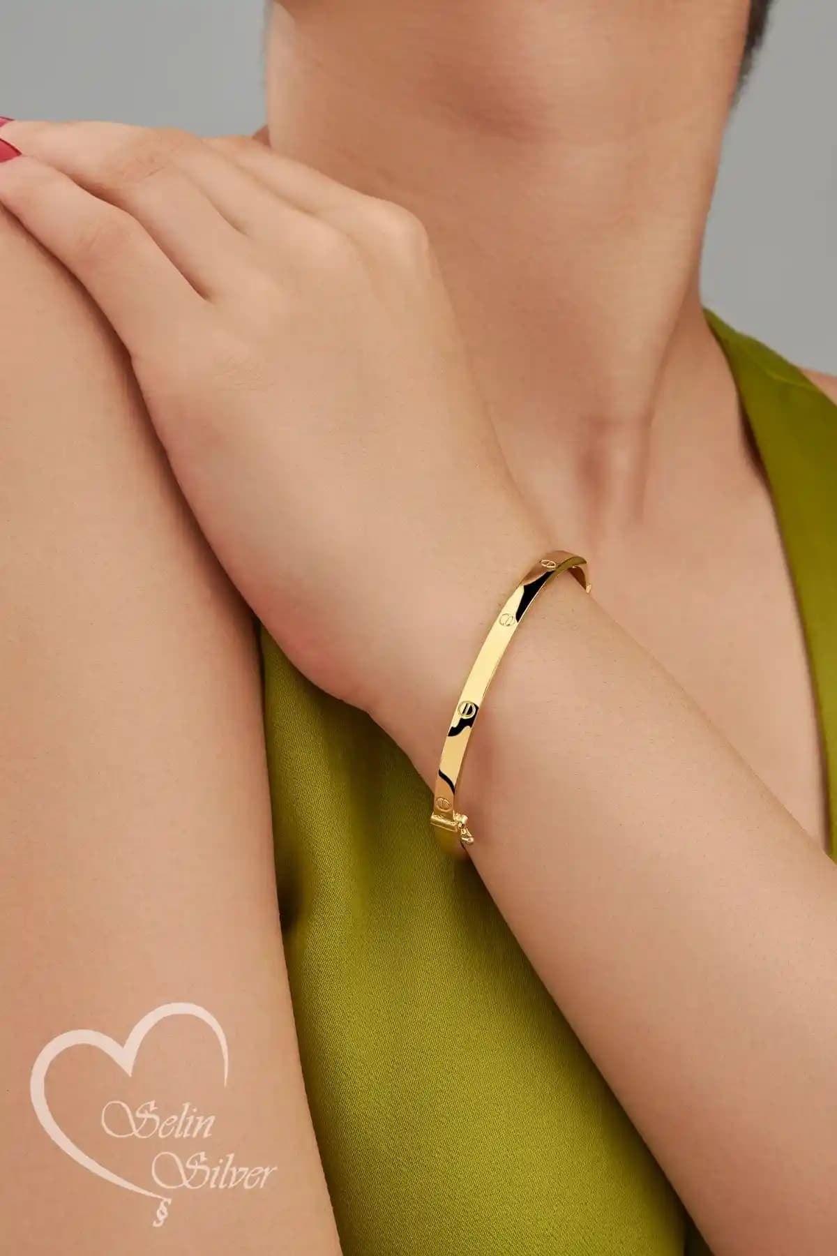 SS Selin Silver Modern Kelepçe Bileklik: Zarif ve Dayanıklı Gümüş Takı Tasarımı