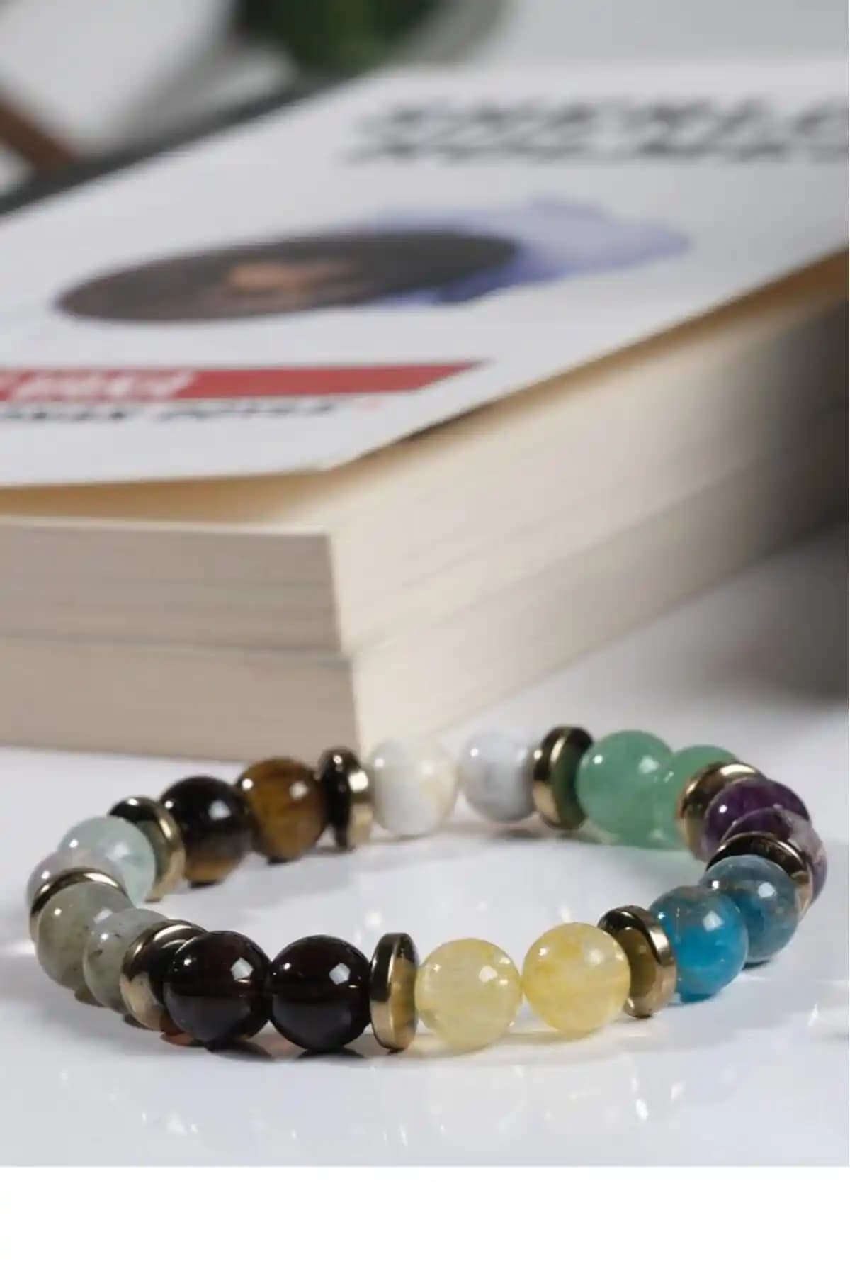 Ssilhoutte Doğaltaş Sertifikalı Bileklik: Estetik ve Manevi Değer Sunan Tasarım