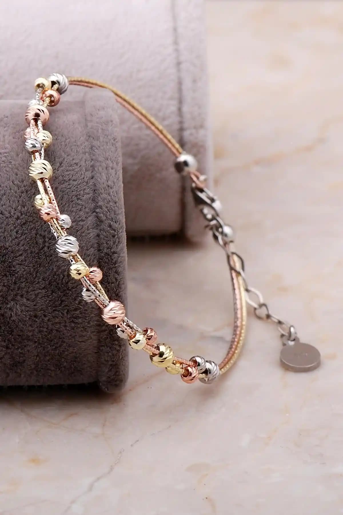 Sümer Telkari Dorissa ve Yantra Silver Bileklik Karşılaştırması: Tasarım ve Özellikler