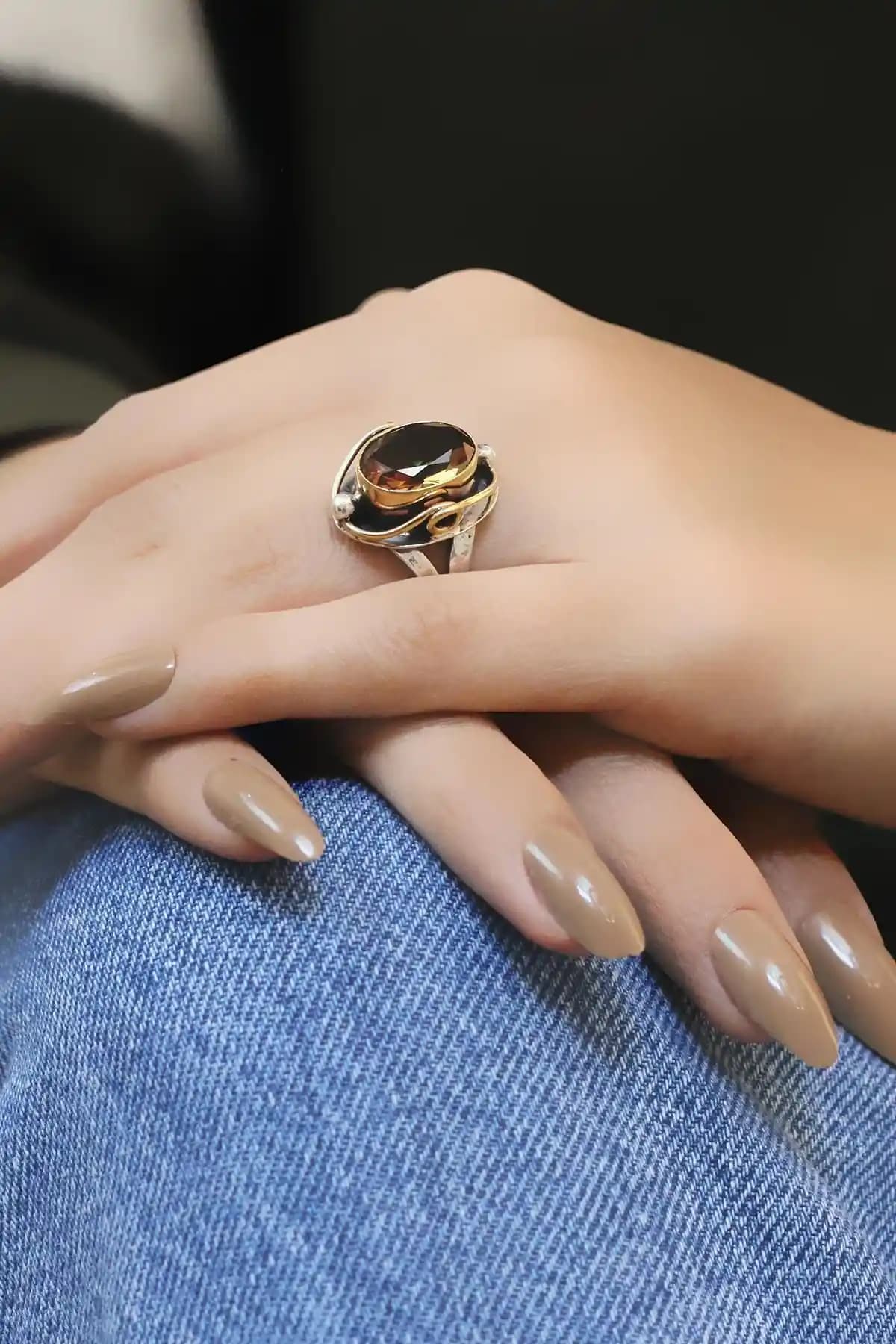 Sümer Telkari Renk Değiştiren Sultanit Taşlı El Yapımı Gümüş Yüzük