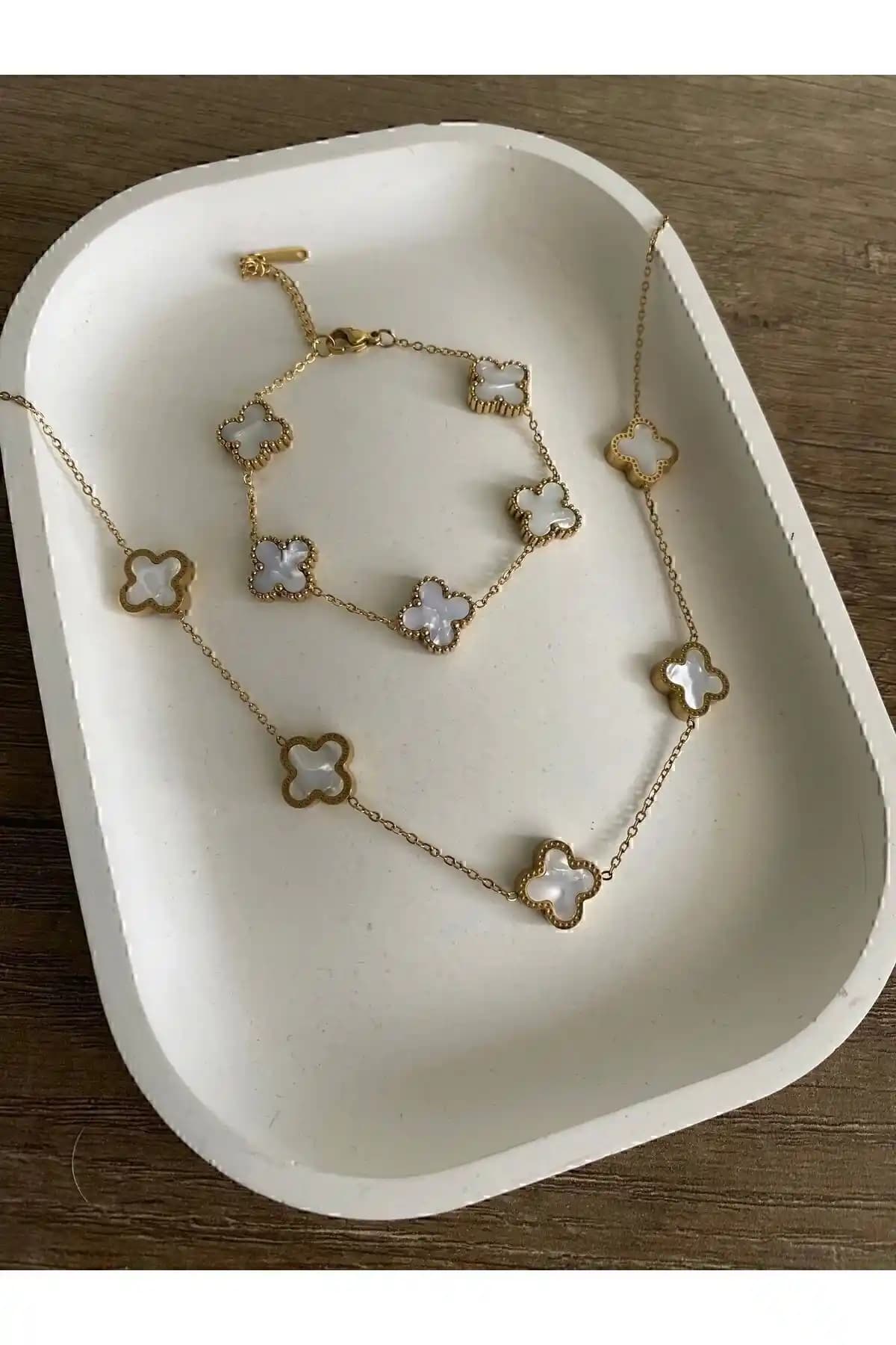 TAMELA Kolye Bileklik Seti: Zarif ve Çok Fonksiyonlu Modern Takı Tasarımı