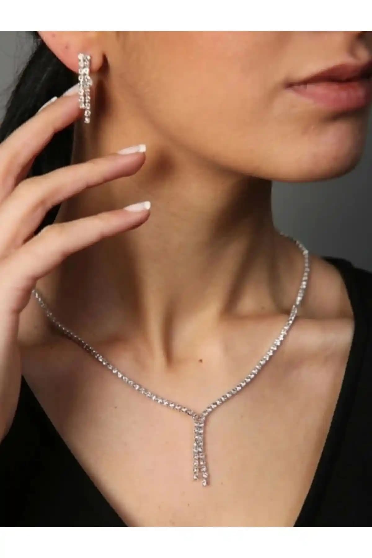 Taş Detaylı Abiye Takı Setleri Karşılaştırması: By TAŞCI Design ve Kenan Takı