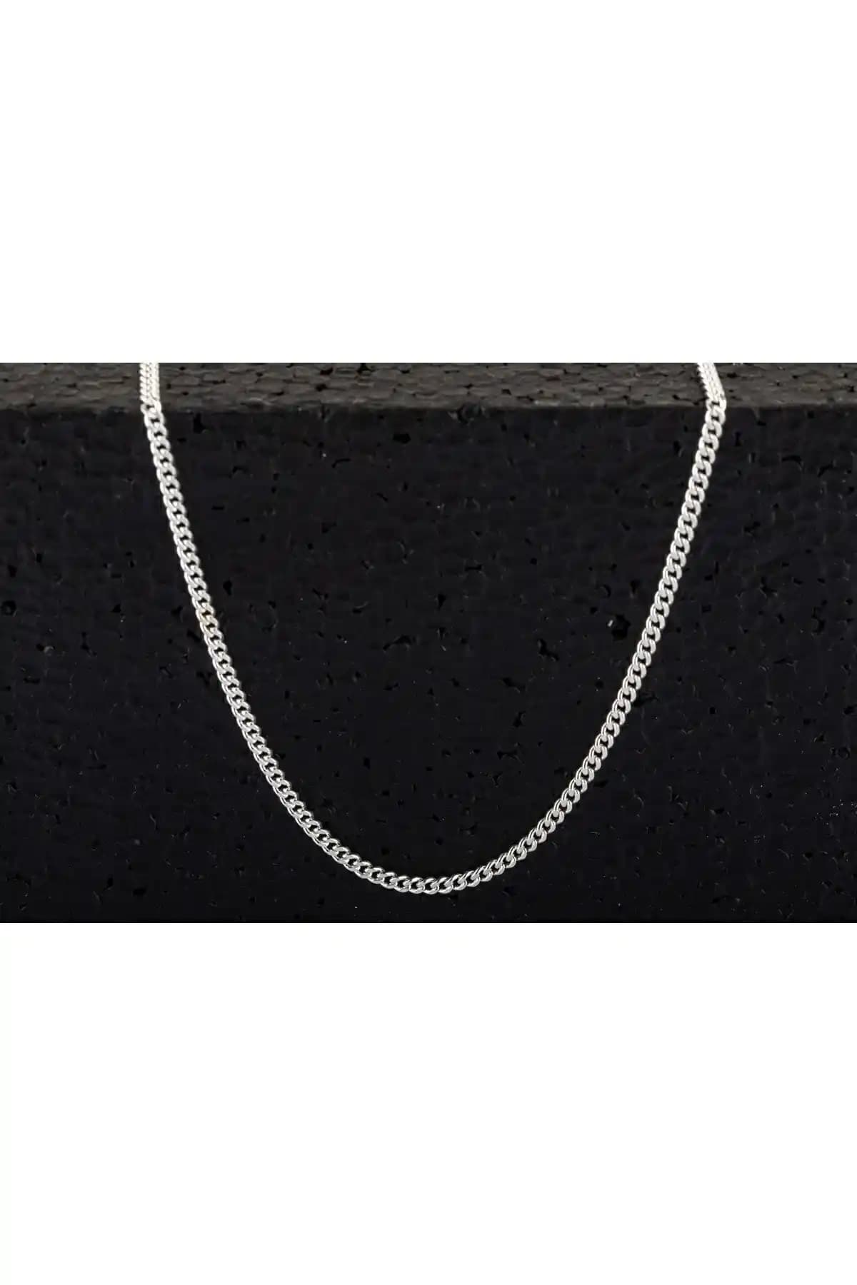 Viewmoon 925 Ayar Gümüş Unisex İnce Gurmet Zincir Kolye Özellikleri ve Kullanım İpuçları