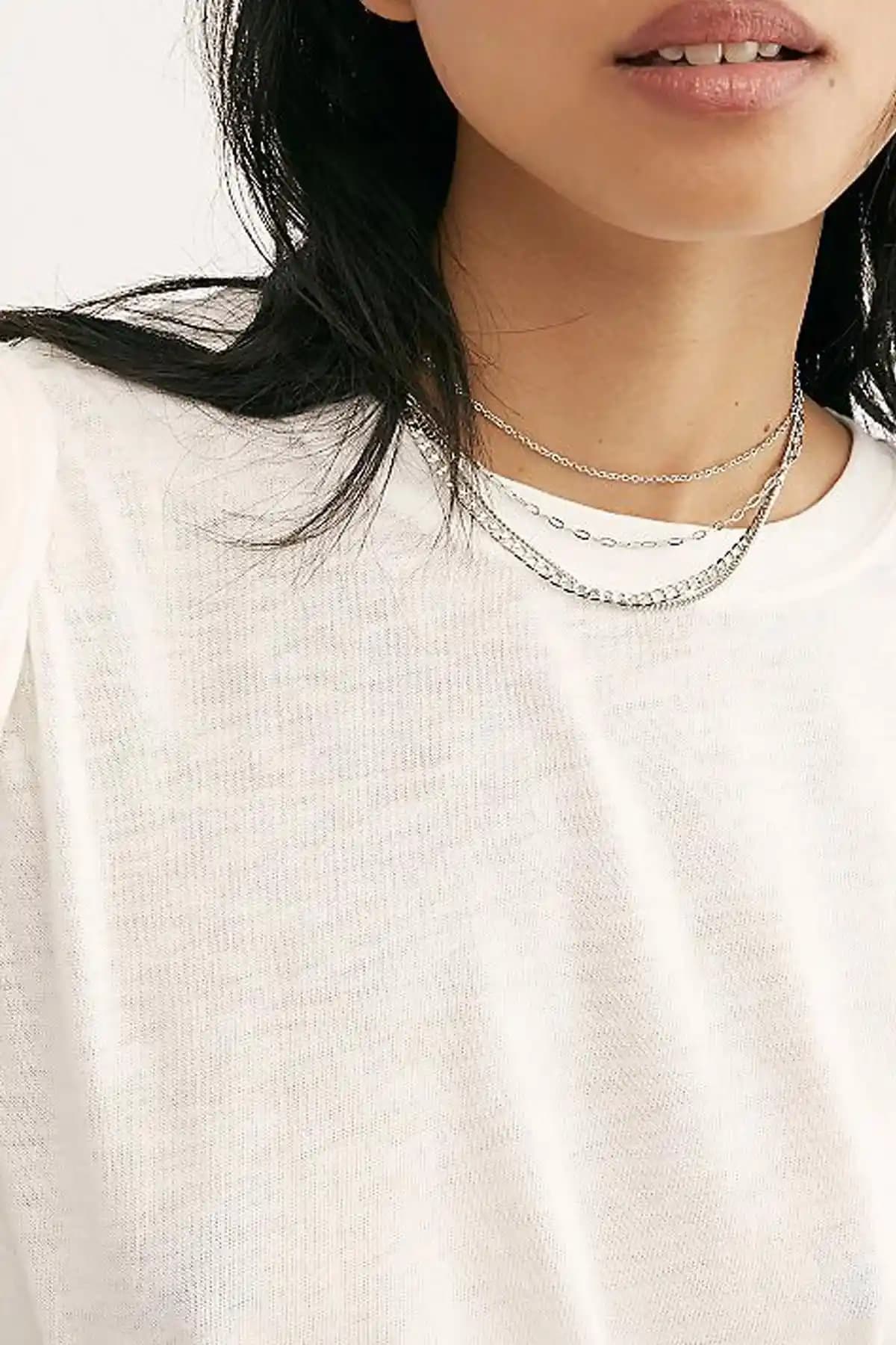 Yeni Çoklu Kadın Zincir Kolye Seti Gümüş ve Altın Renk Seçenekleriyle Şıklık Katıyor