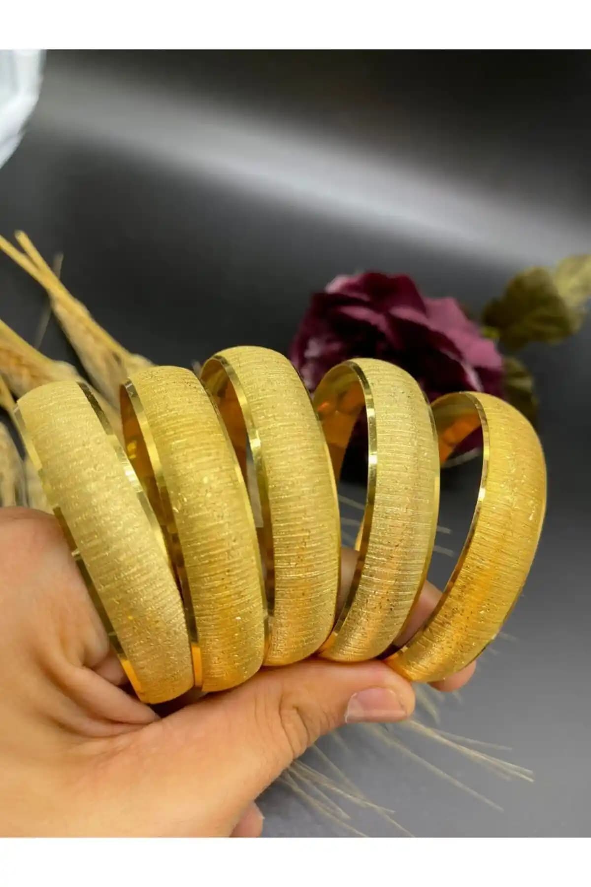 Yılz Gold 22 Ayar Altın Kaplama Bilezik Seti Zarif ve Modern Tasarımıyla Günlük ve Özel Kullanım İçin