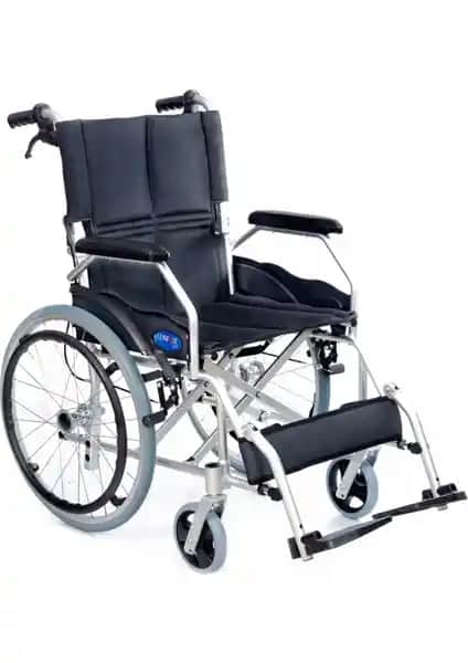Comfort Plus KY863LAJ-A20 ve Wollex WG-M313 Tekerlekli Sandalye Karşılaştırması