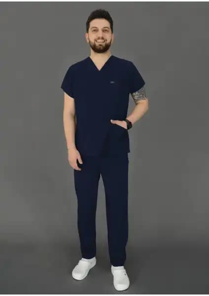 Sağlık Sektöründe Hemşire ve Doktor Forması Karşılaştırması ve Seçim Rehberi 2