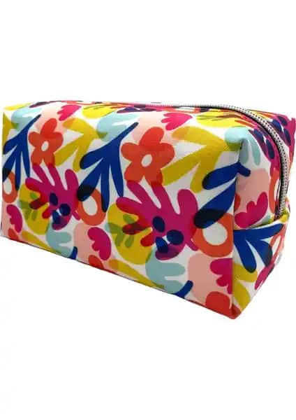 Seyahat İçin En İyi Kozmetik Çantaları Karşılaştırması: Differ Studio ve Ecoform Modelleri