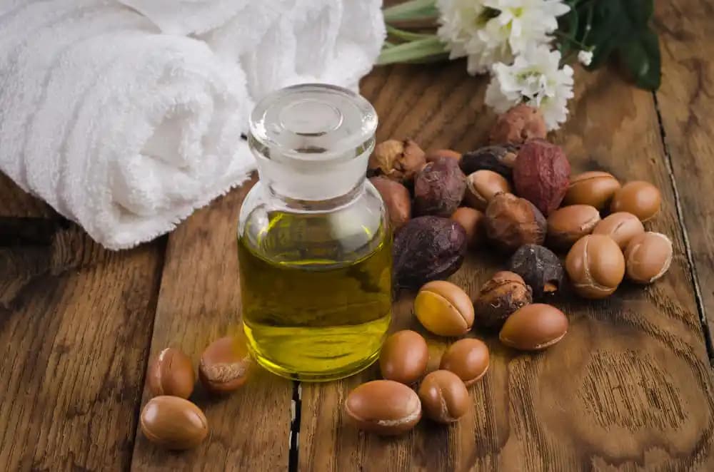 Argan Yağının Zararları ve Güvenli Kullanım Yöntemleri Hakkında Detaylı Bilgi