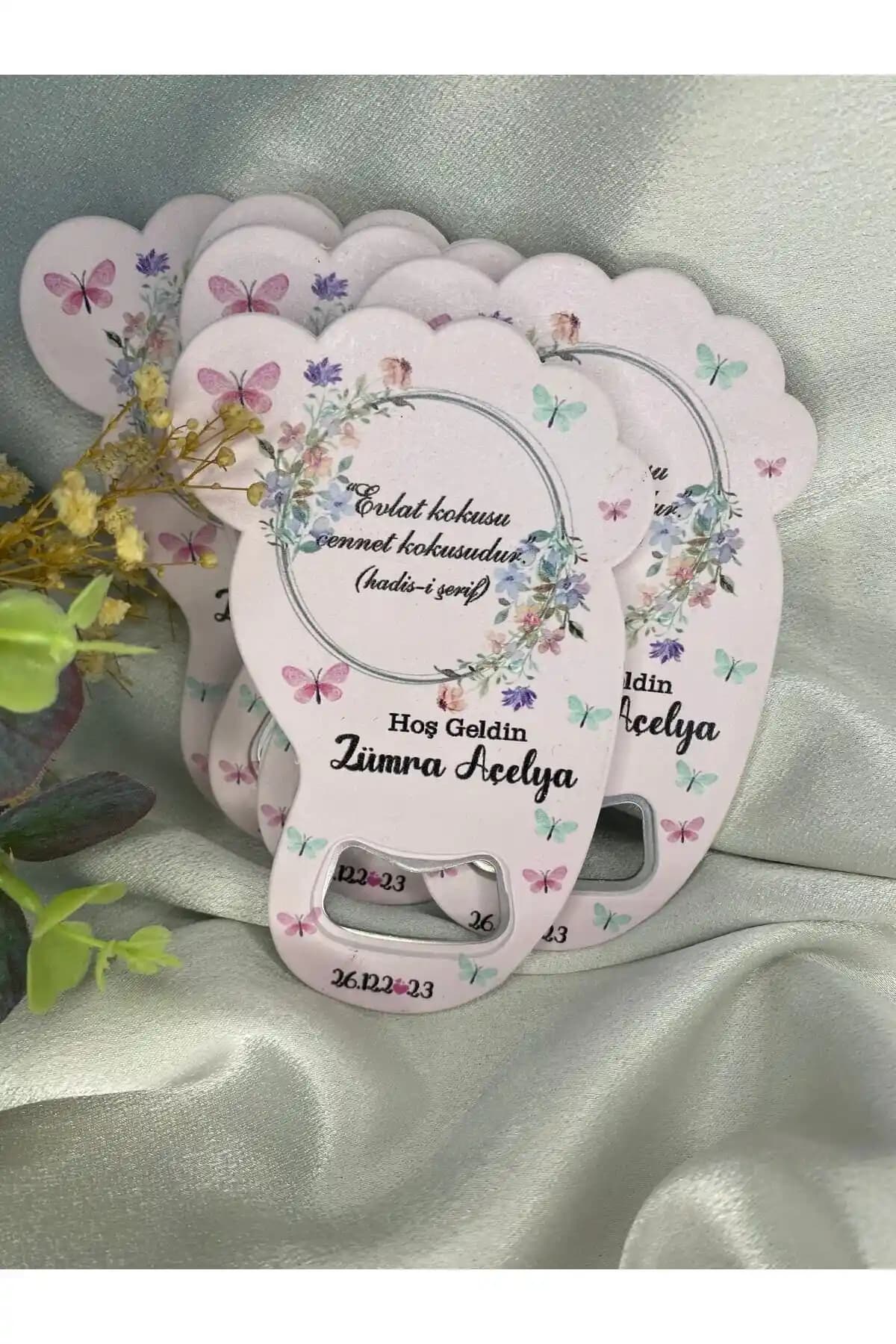 Çiçek Temalı Kozmetik Ürünleri: Doğal İçerikler ve Kullanım Alanları Hakkında Detaylar