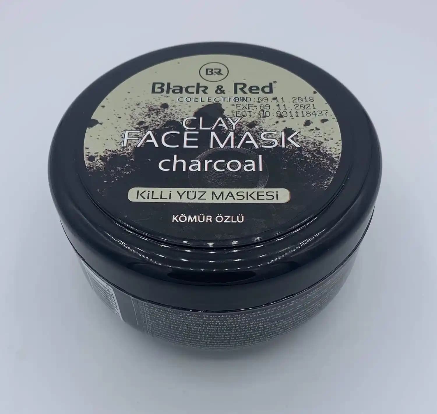 Doğal Kömür Maskeleriyle Derinlemesine Temizlik ve Gözenek Sıkılaştırma Yöntemleri