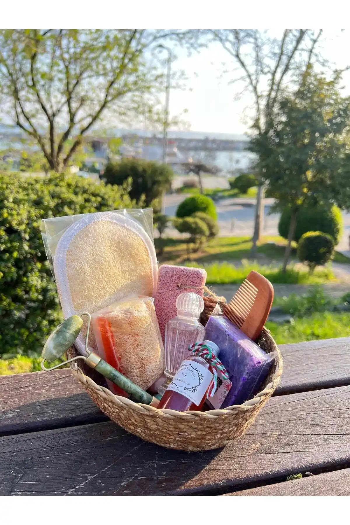 Doğal Sabunlar ve Cilt Bakımında Doğallığın Önemi ve Faydaları