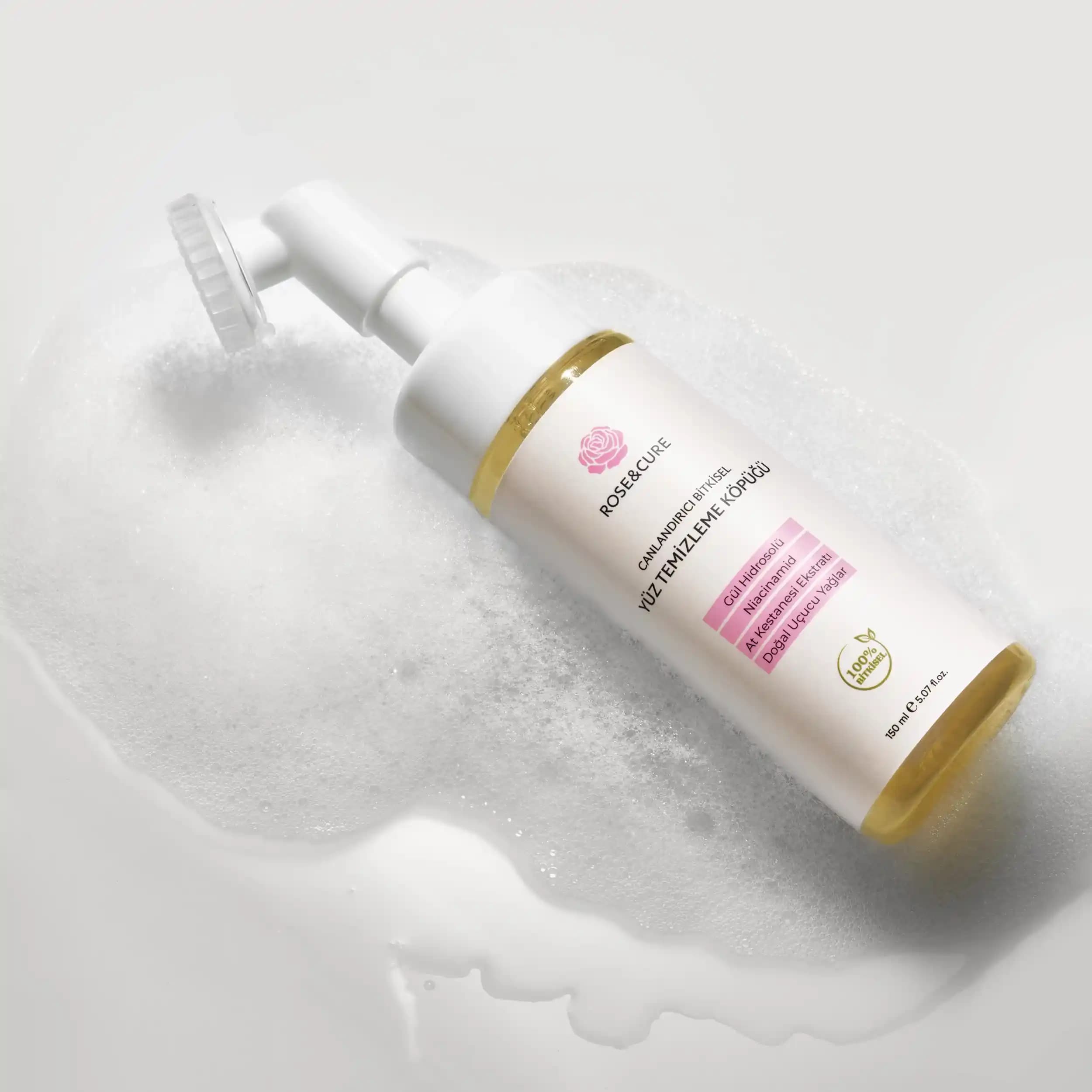 Doğal Temizlik ve Canlandırıcı Yüz Köpüğü ile Cilt Bakımında Yeni Yaklaşımlar