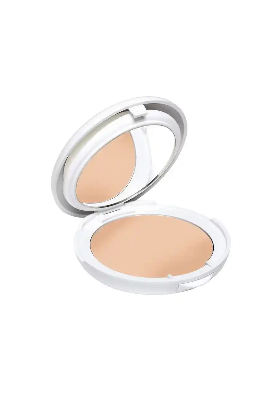 Doğal ve Kalıcı Makyaj Ürünleri: Güncel Trendler ve Uygulama Teknikleri