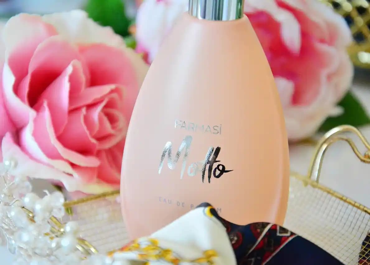 Farmasi Kadınlar İçin Çekici Parfümler: Özellikler ve Kullanım İpuçları