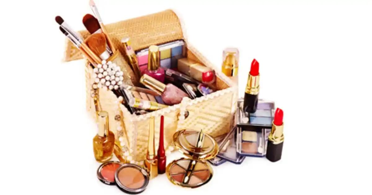 Gül Hastalığında Kozmetik Seçimi ve Cilt Sağlığı İçin Öneriler