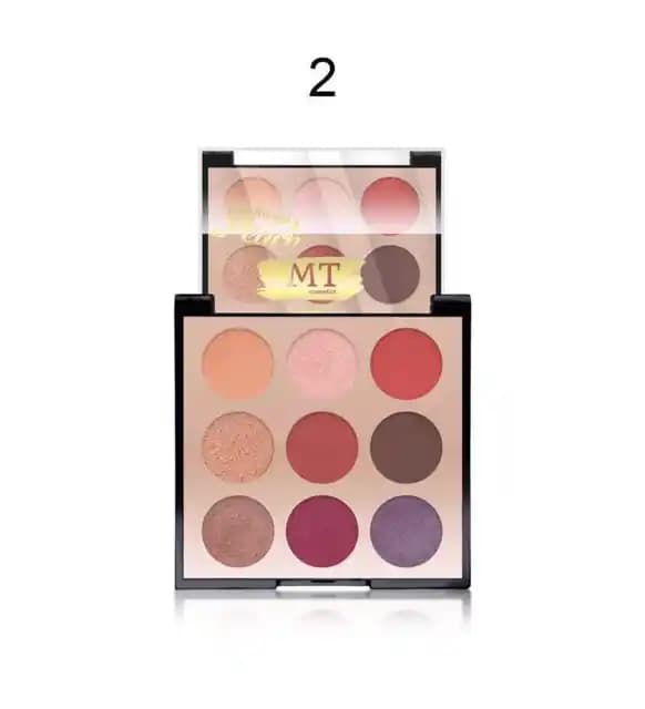 Güncel Far Renkleri ve Makyaj Trendleri ile Kendinizi İfade Edin