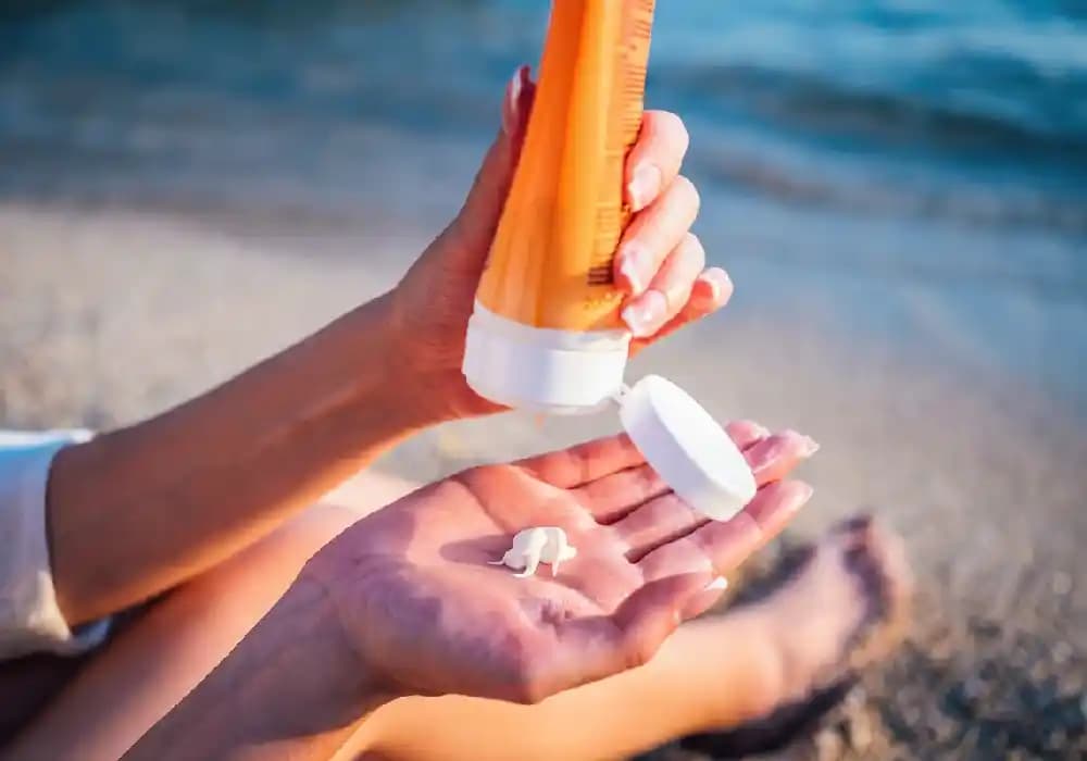 Güneş Kremi Kullanımı ve Cilt Sağlığını Koruma Yöntemleri