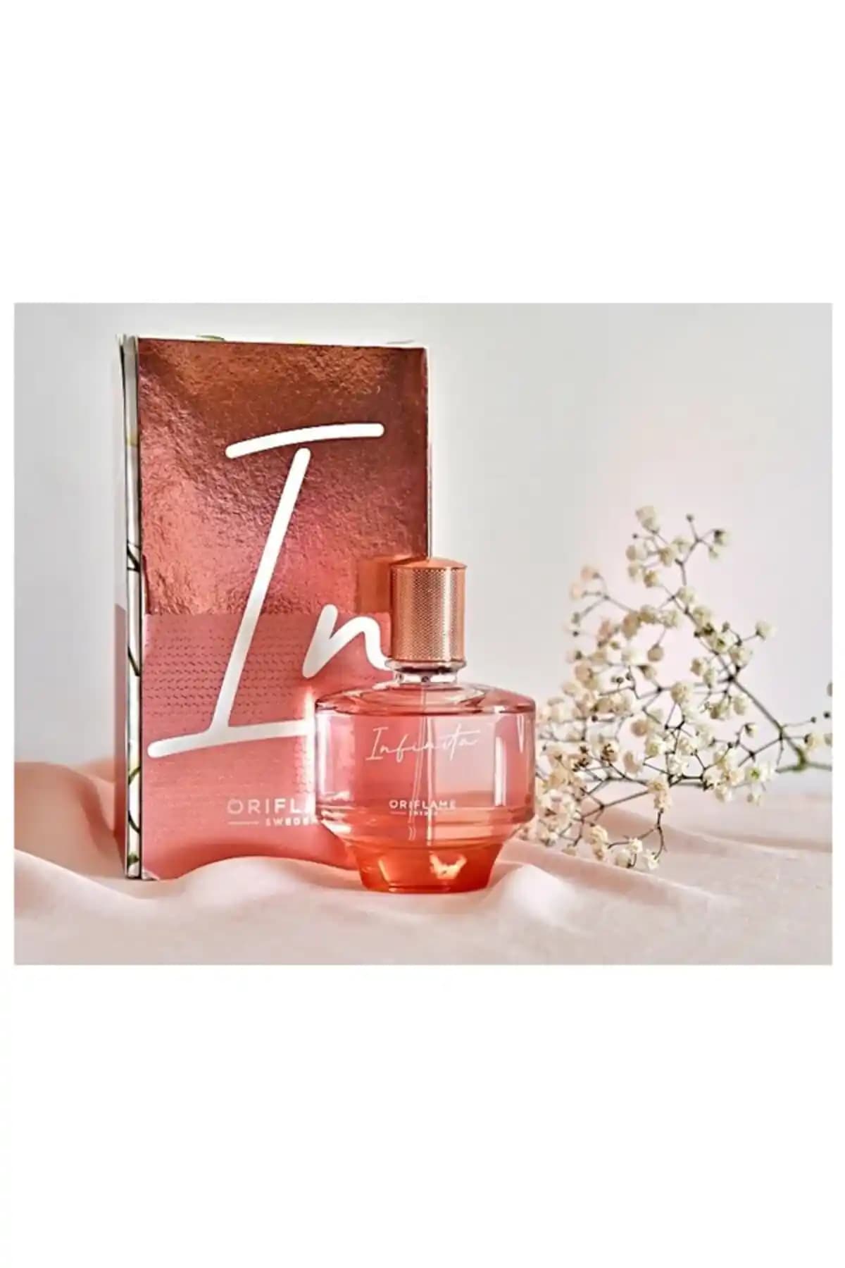 Kadın Edp’de Enerjik ve Feminen İfadesi: Kokularla Kendini İfade Etmenin İncelikleri