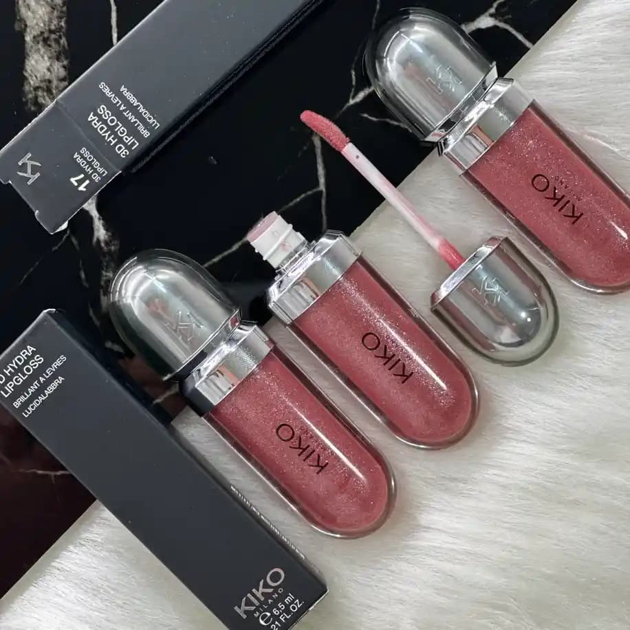 Kaliteli Dudak Parlatıcıları: Parlaklık ve Bakımın En İyi Buluşması