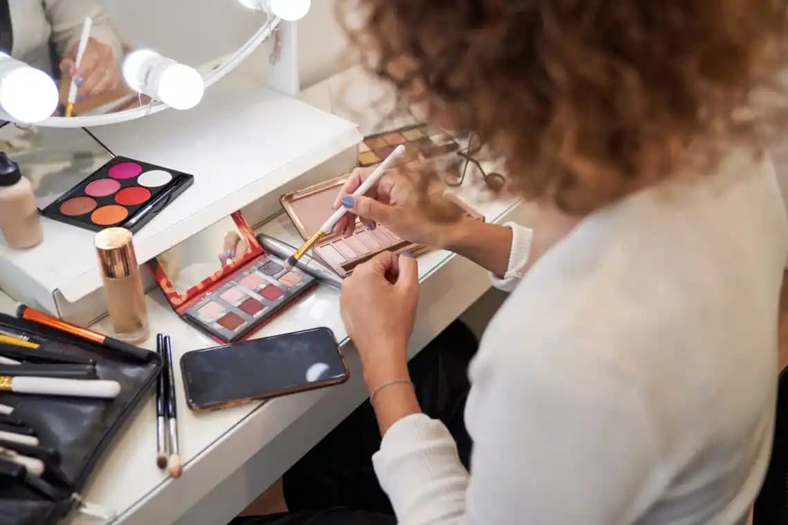 Kozmetik Ürünlerde Orijinallik Kontrolü ve Güvenli Alışveriş İpuçları