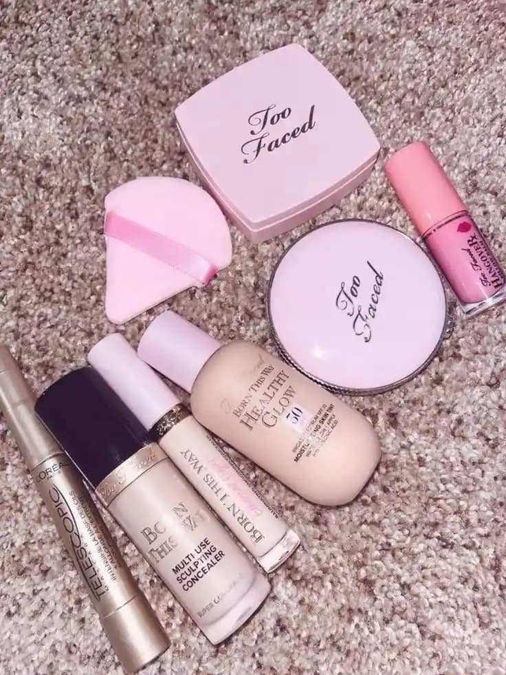 Makyajda Pudra Ürünleri Çeşitleri ve Doğru Kullanım Yöntemleri